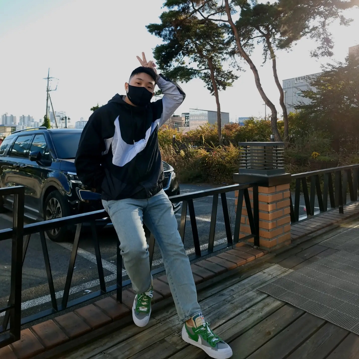 Nike x Sacai Blazer Low Classic Green 착용 스타일
