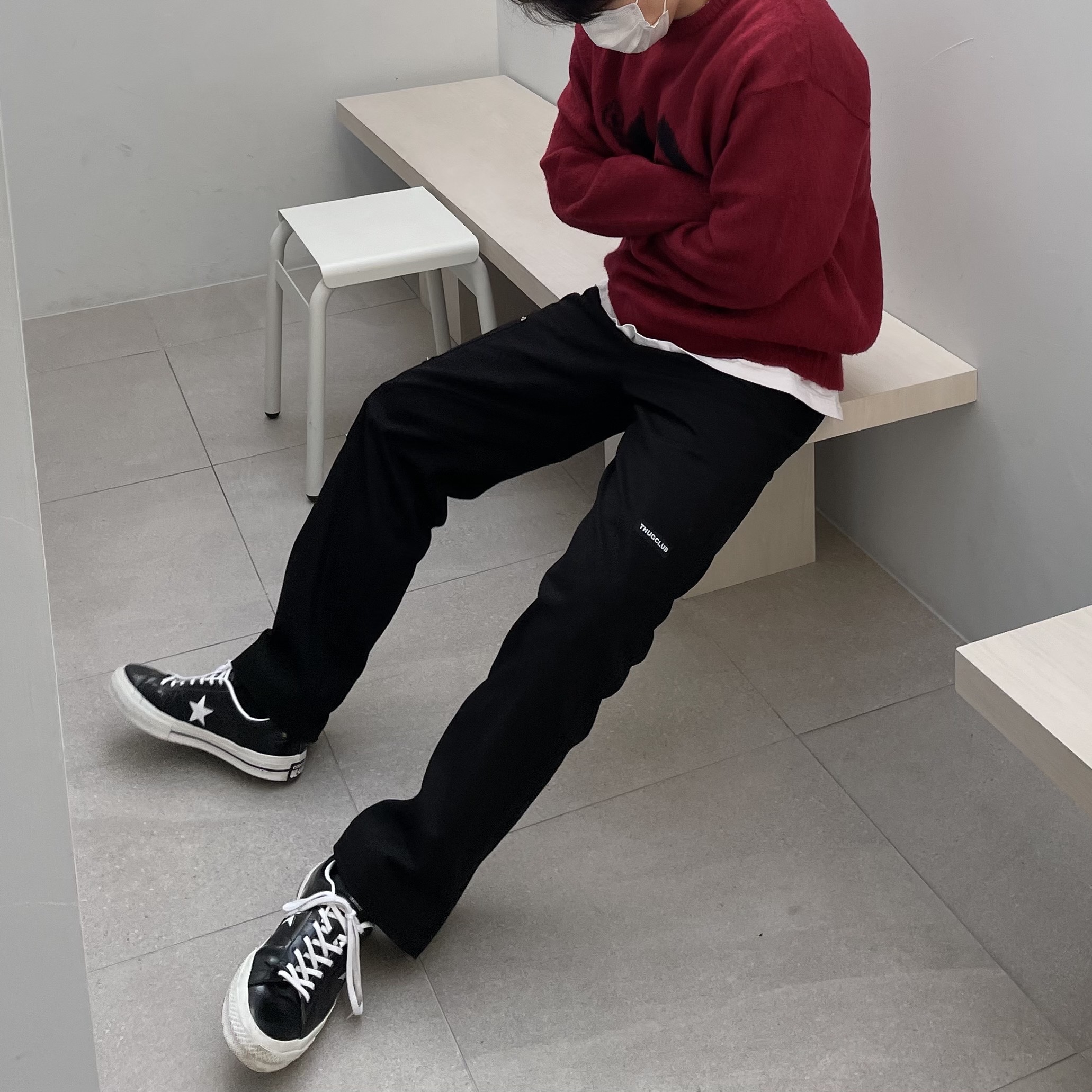 Converse One Star Ox HanByeol Black 착용 스타일 - 1