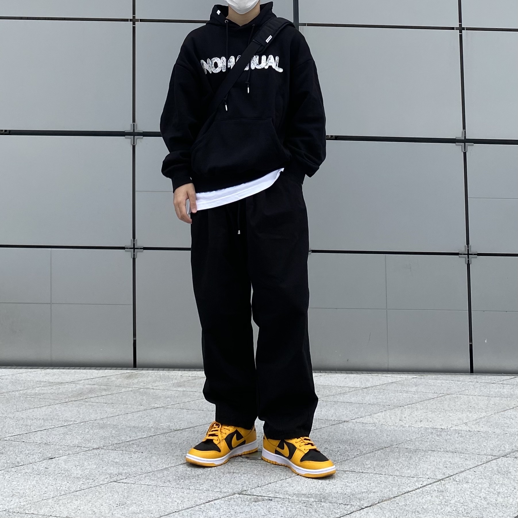 Nike Dunk Low Retro Championship Goldenrod 착용 스타일 - 1