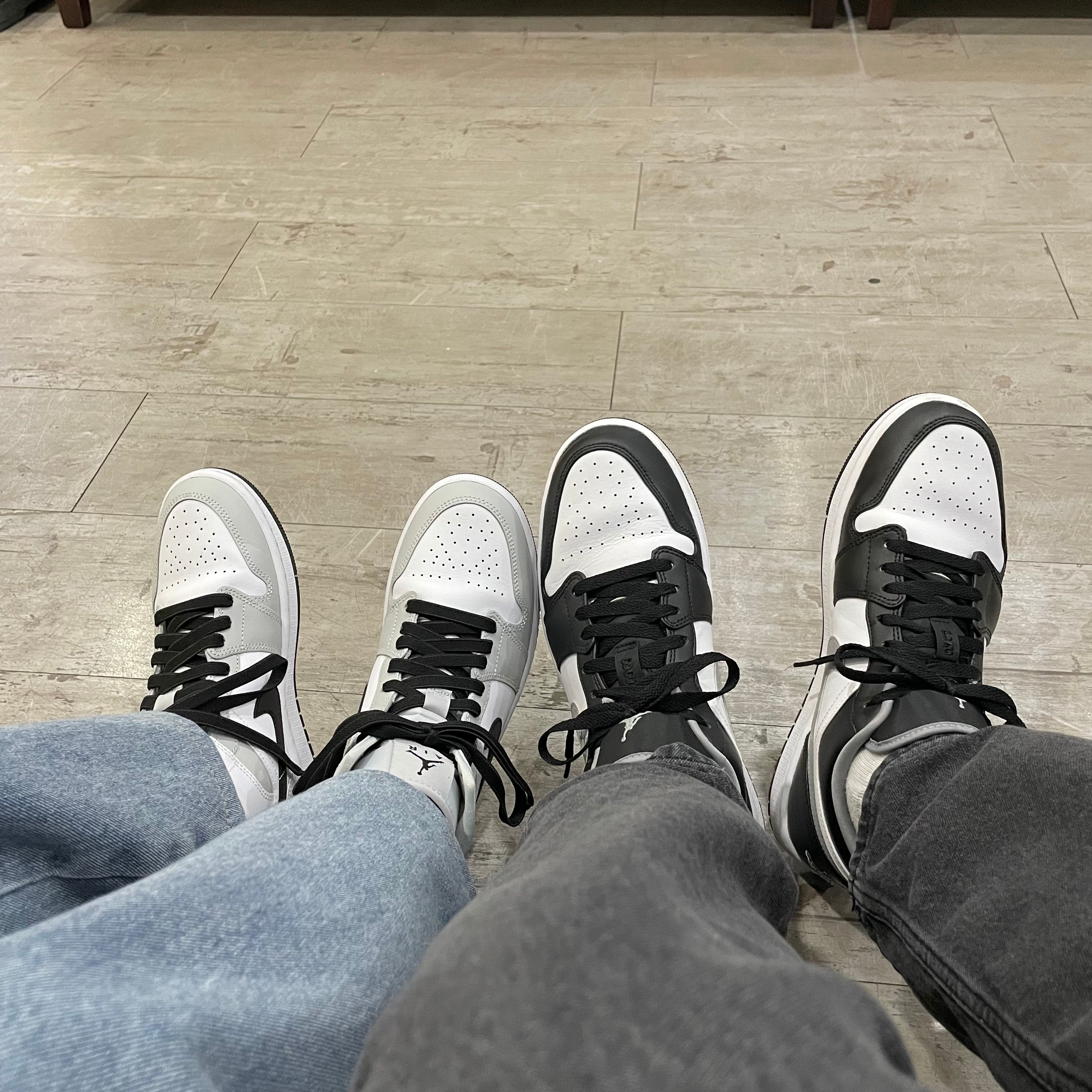 (W) Jordan 1 Mid Grey Fog, Jordan 1 Low Black Particle Grey 착용 스타일
