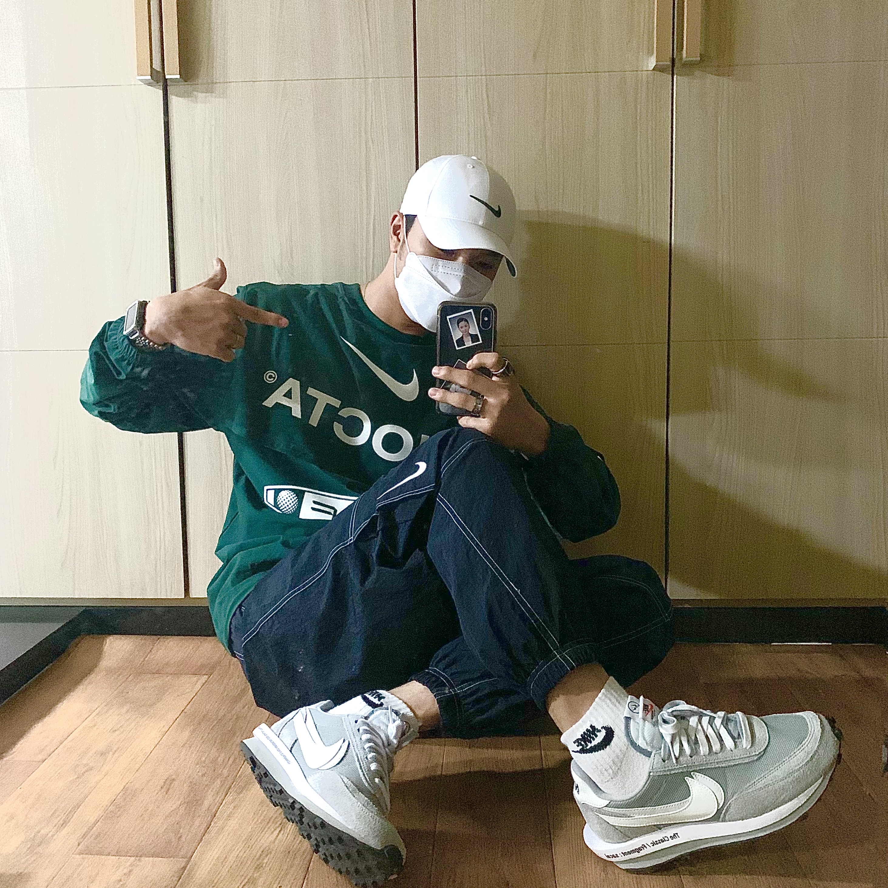 Nike x Drake Nocta Golf Crewneck Top Green - US/EU, Nike x Drake Nocta Golf Crewneck Top Green - Asia 착용 스타일