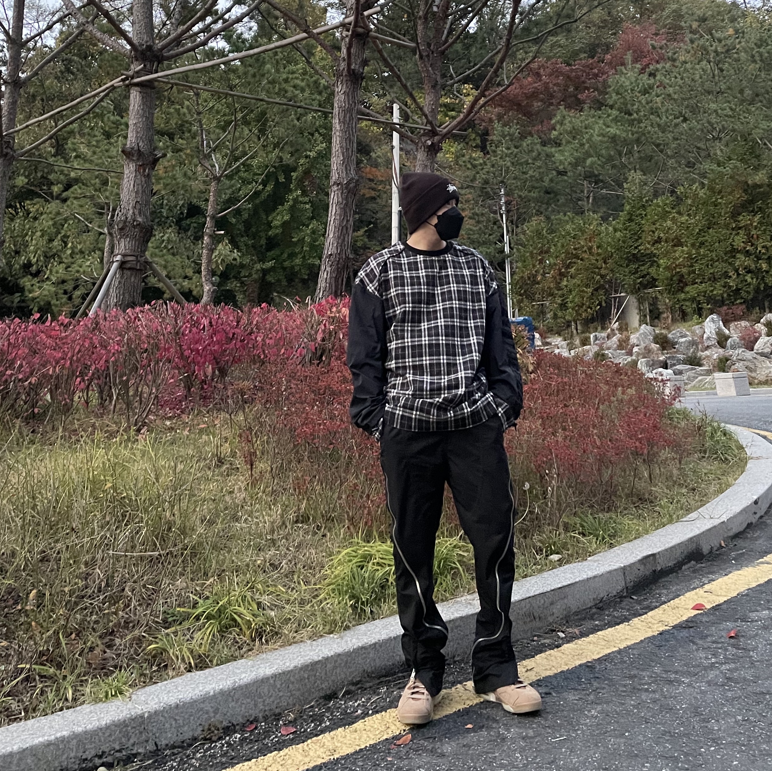 Jordan 6 x Travis Scott Retro SP British Khaki, Nike x Stussy Cuff Beanie Black 착용 스타일 - 3