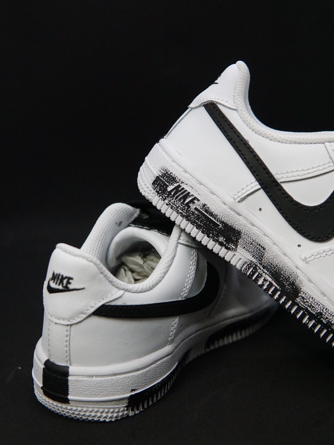 Nike x Peaceminusone Air Force 1 Low Para-Noise 2.0 착용 스타일 - 2