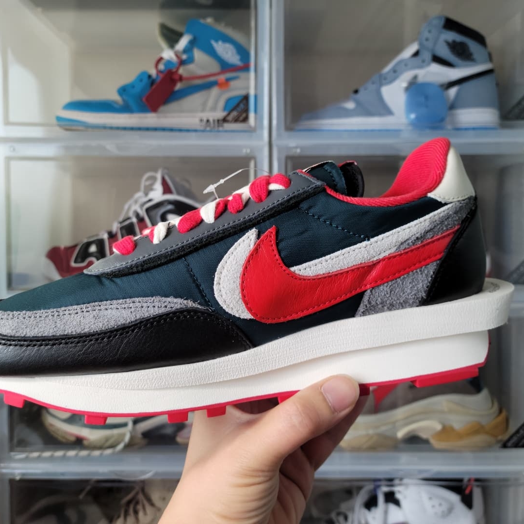 Nike x Sacai x Undercover LDWaffle Midnight Spruce University Red 착용 스타일