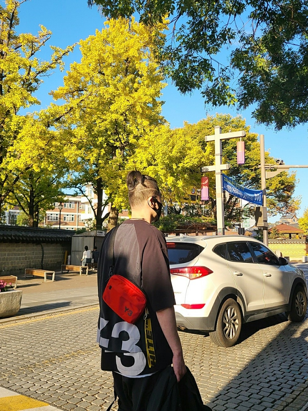 Y-3 Yohji Star Black White 착용 스타일 - 2