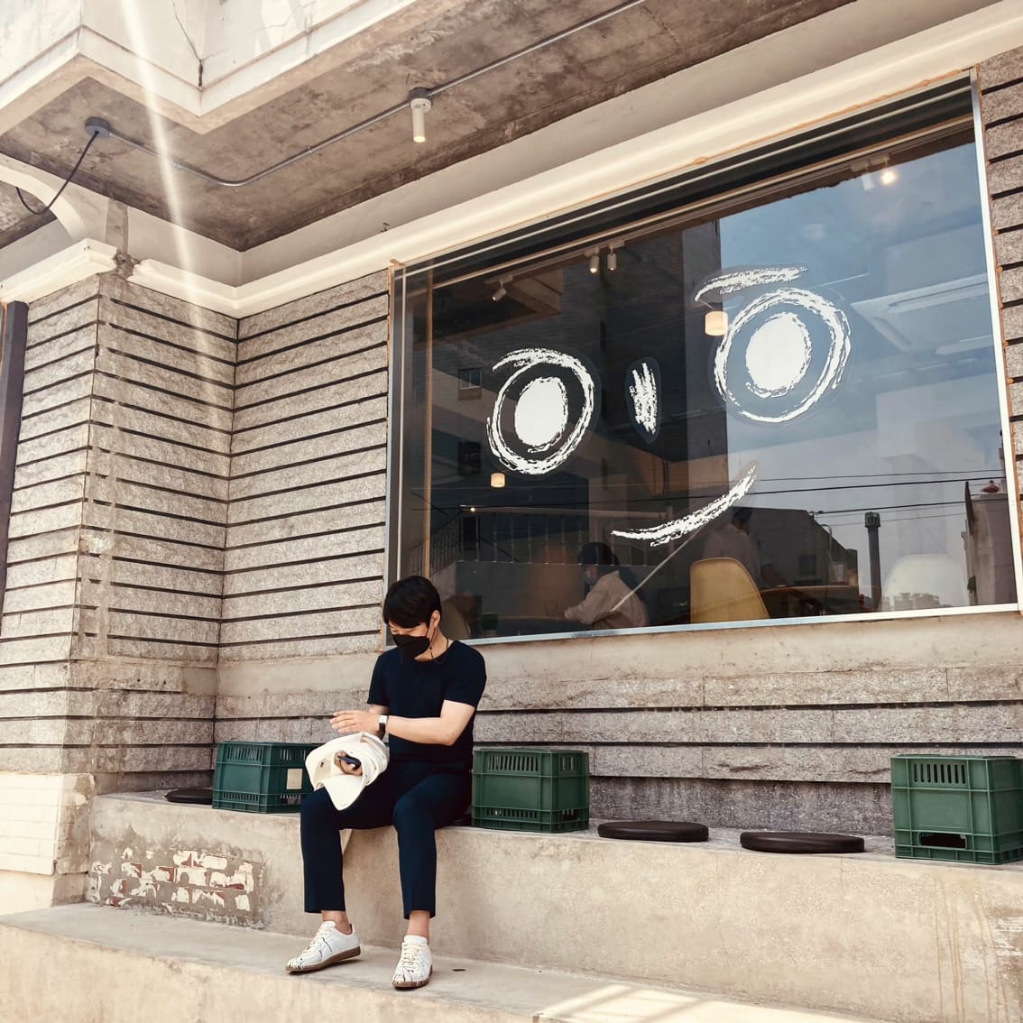 Maison Margiela Replica Paint Drop Sneakers 착용 스타일