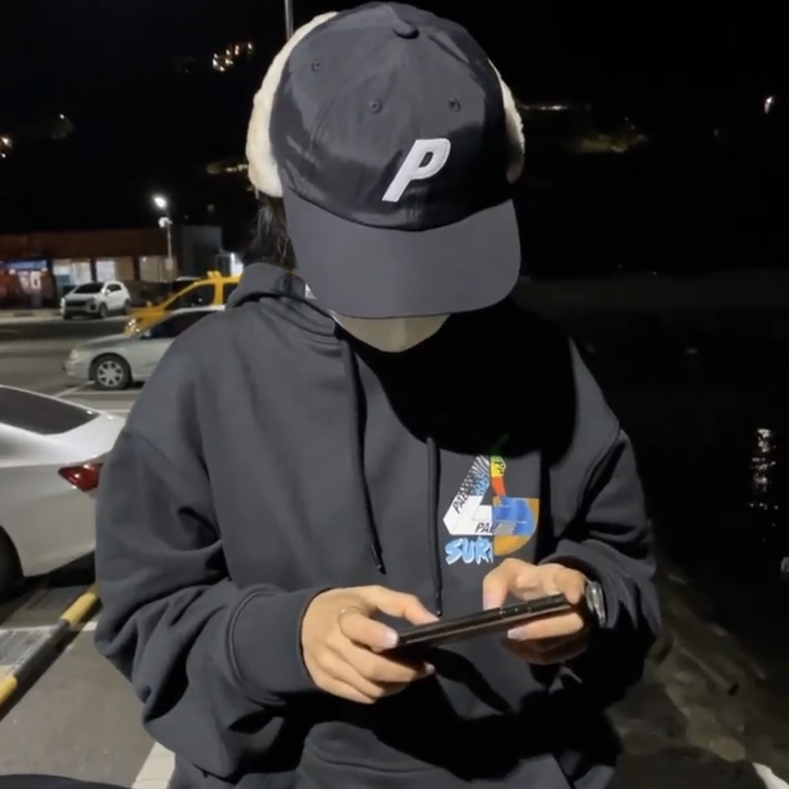 Palace Dog Ear Shell 6-Panel Black - 21FW, Palace Mix Up Hood Black - 21SS 착용 스타일