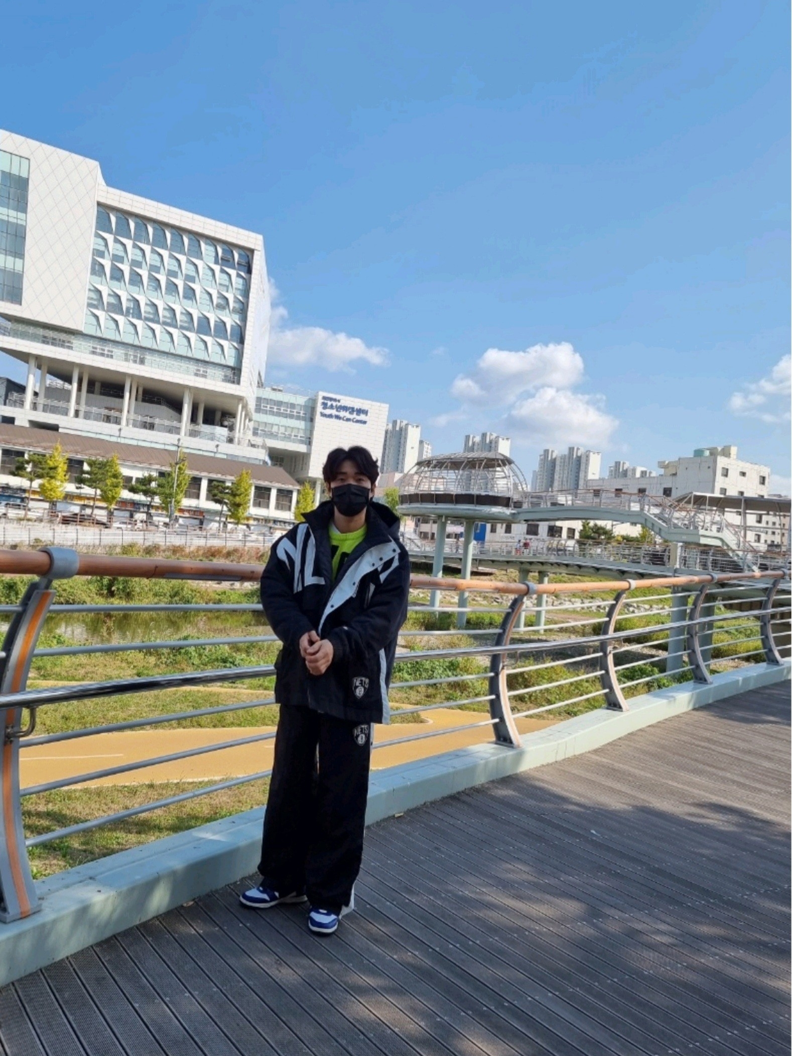 (W) Nike x Ambush NBA Collection Nets Jacket - US/EU, Nike x Ambush Dunk High Deep Royal Blue 착용 스타일 - 3
