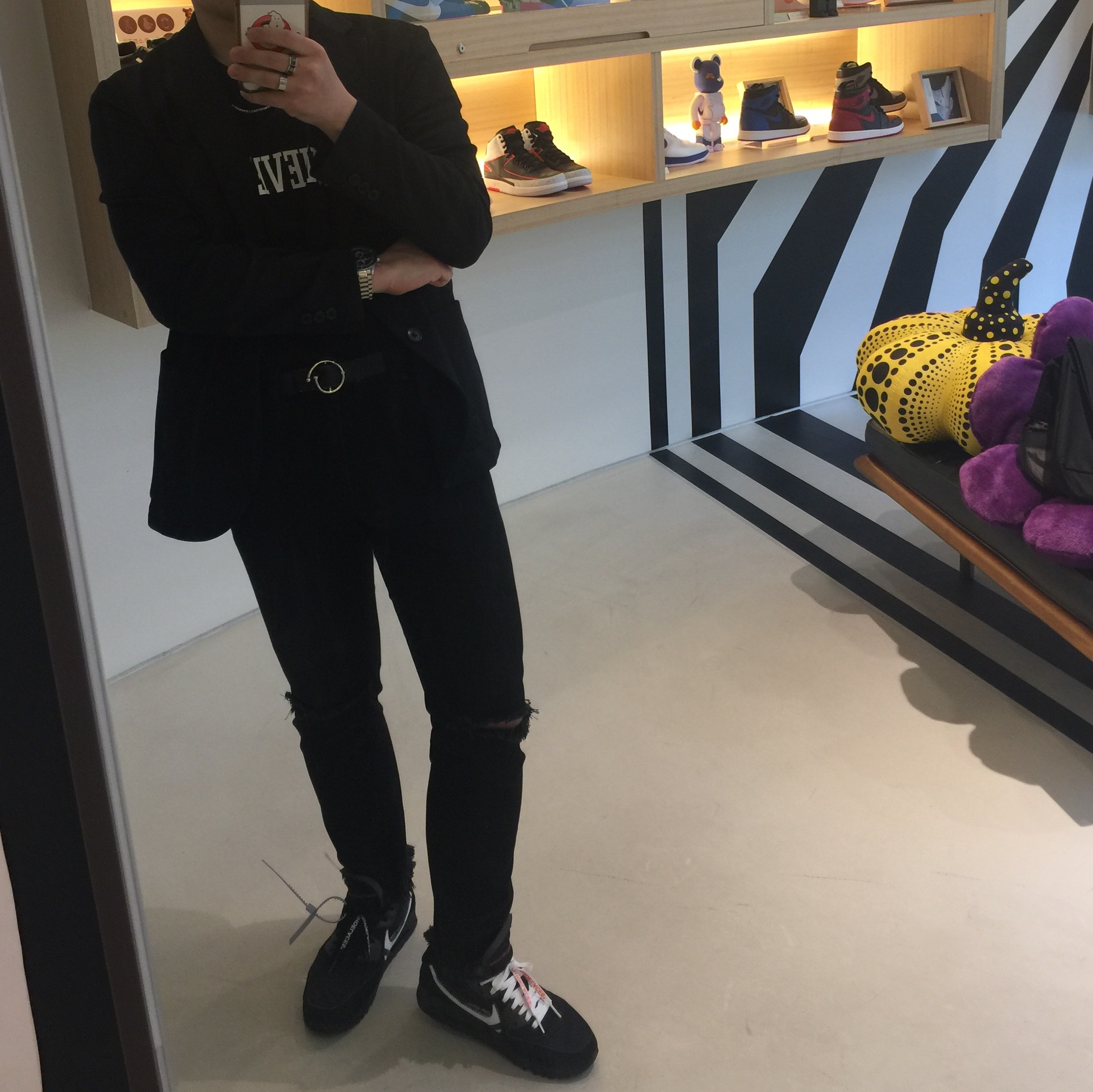 Nike x Off-White Air Max 90 V2 Black White 착용 스타일