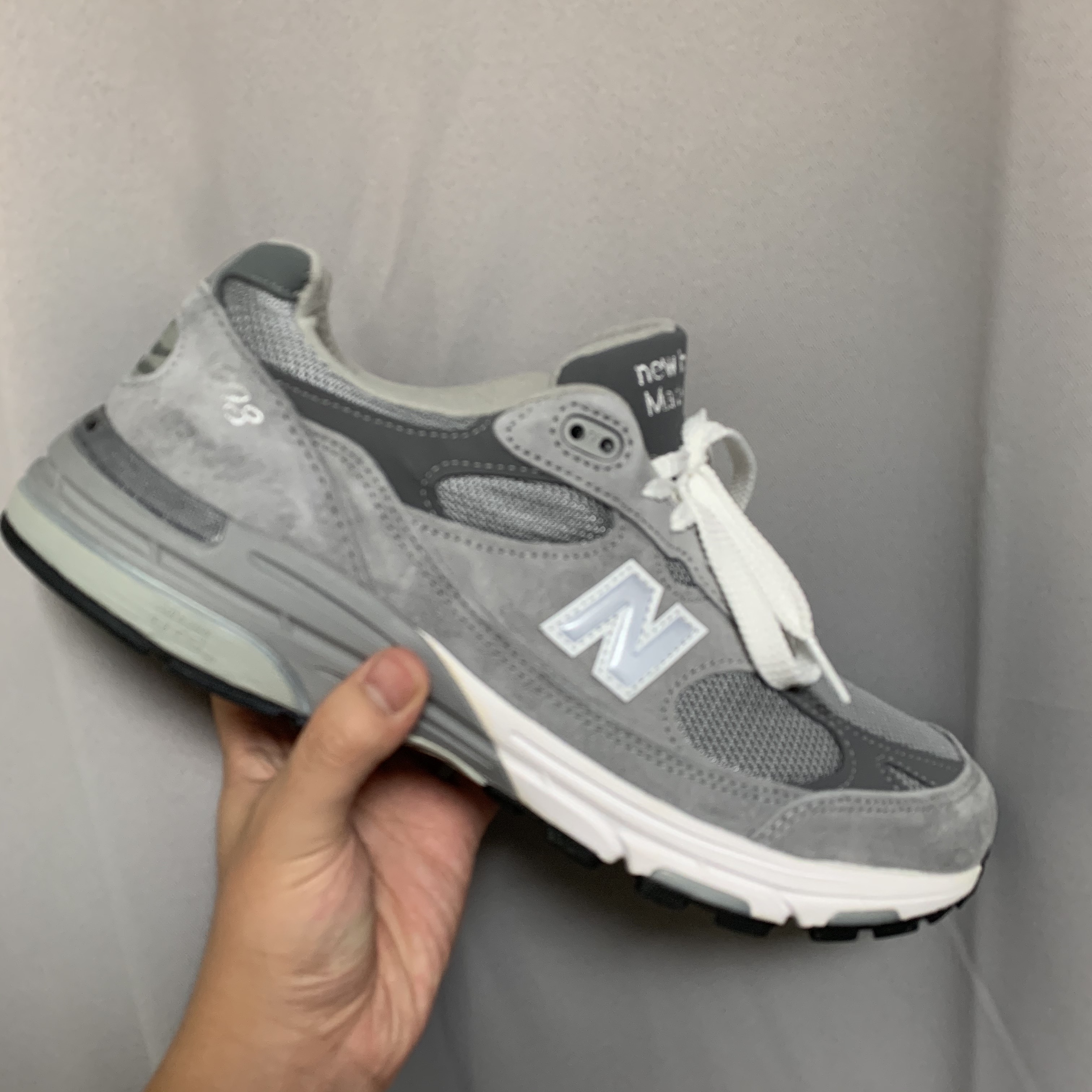 New Balance 993 Made in USA Grey - D Standard 착용 스타일