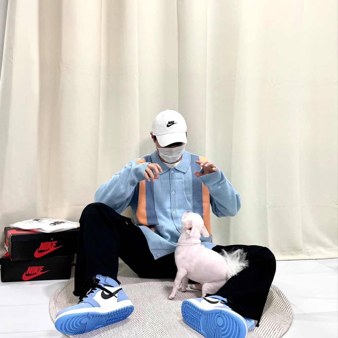 Jordan 1 Retro High OG University Blue, IAB Studio x Obey Archer Cardigan Blue 착용 스타일
