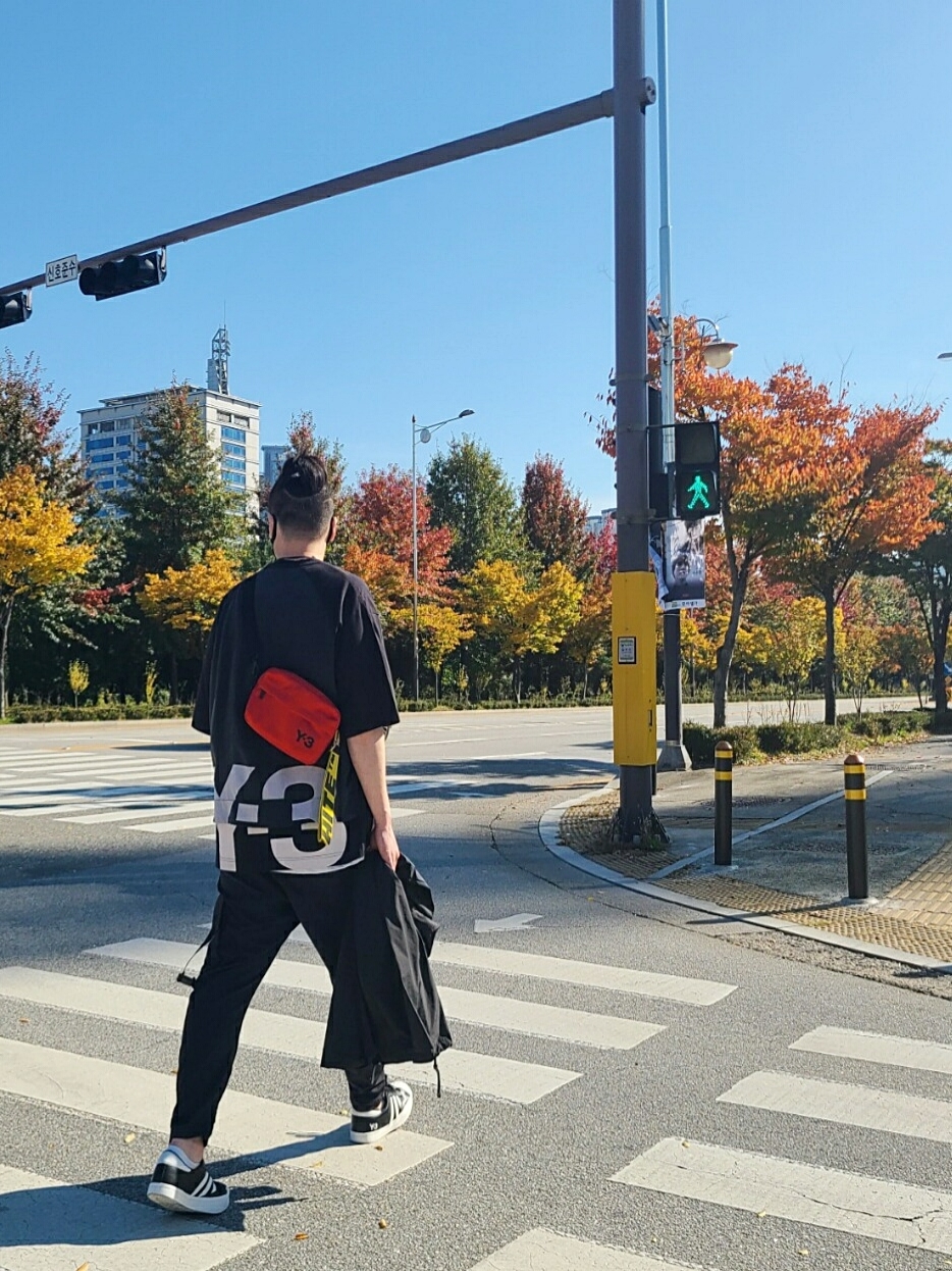 Y-3 Yohji Star Black White 착용 스타일 - 3