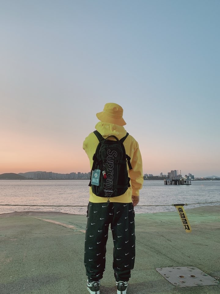 Supreme Backpack Black - 18FW, Nike x Peaceminusone Air Force 1 Low Para-Noise 착용 스타일