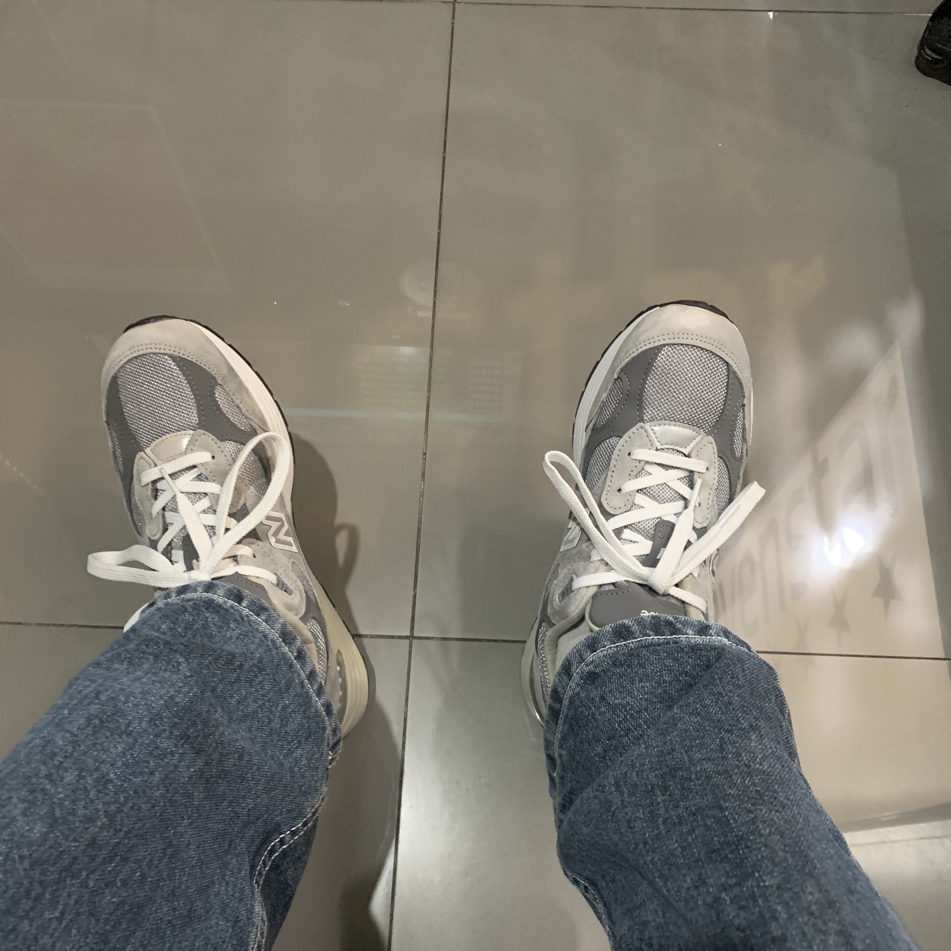 New Balance 992 Made in USA Grey - D Standard 착용 스타일 - 3