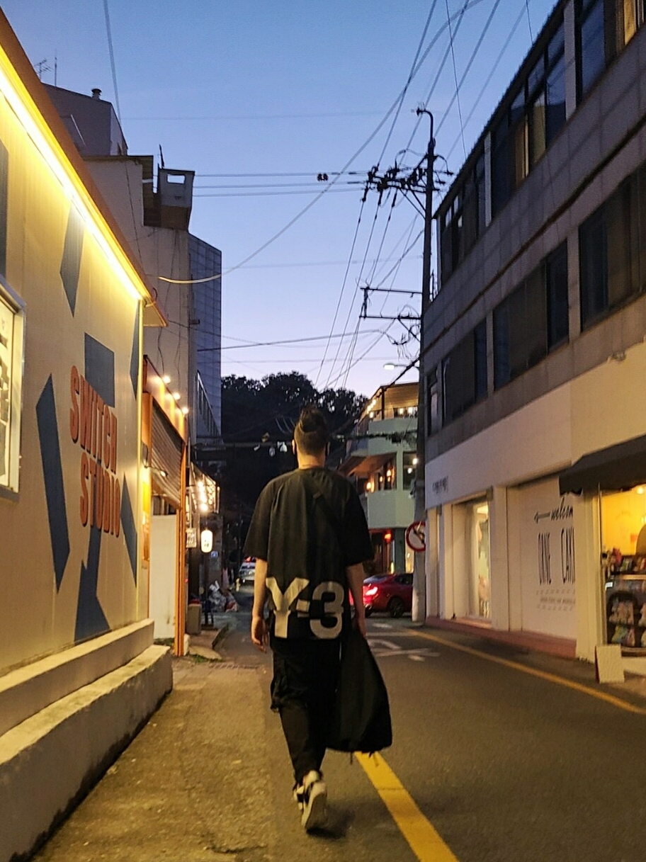Y-3 Yohji Star Black White 착용 스타일 - 4