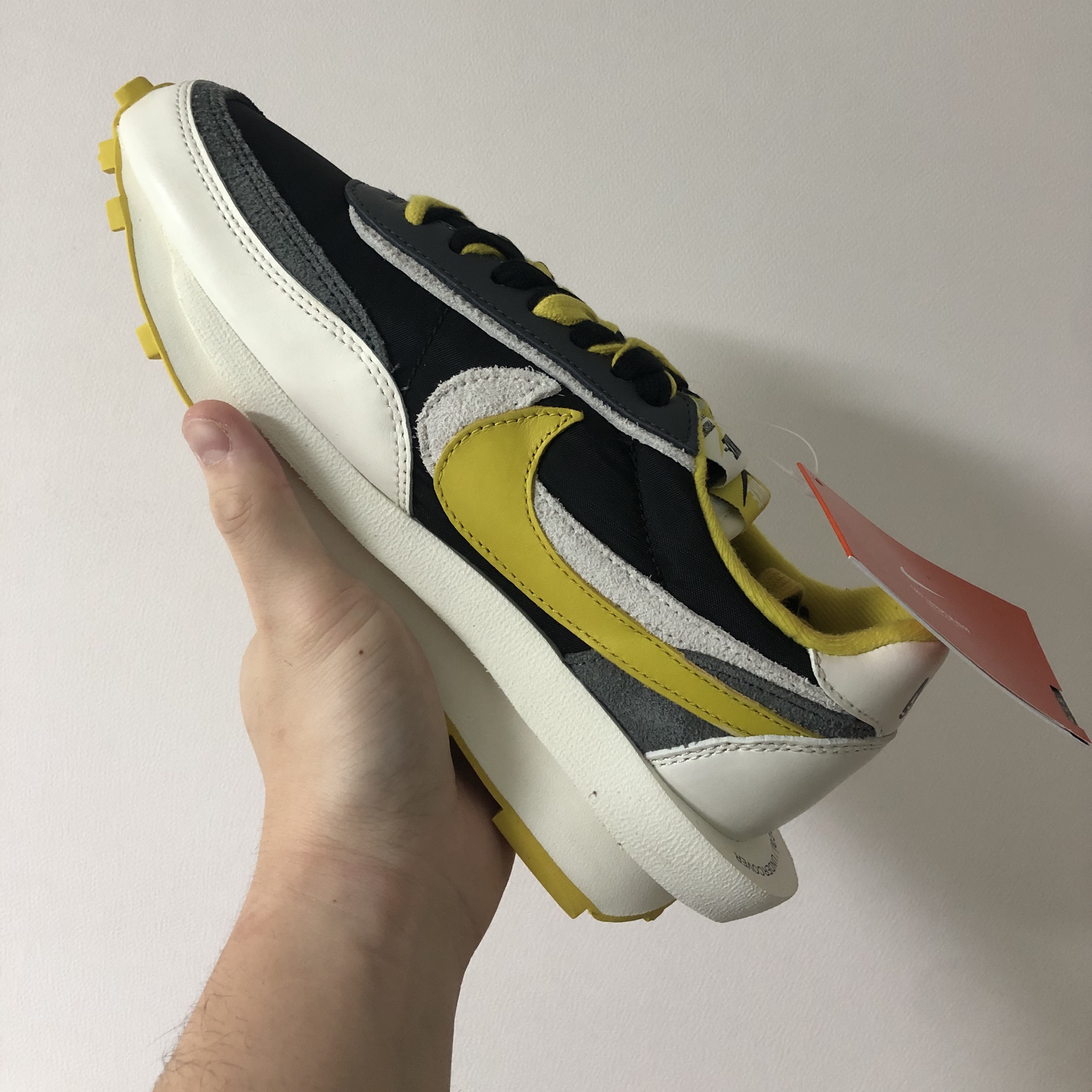 Nike x Sacai x Undercover LDWaffle Black Bright Citron 착용 스타일