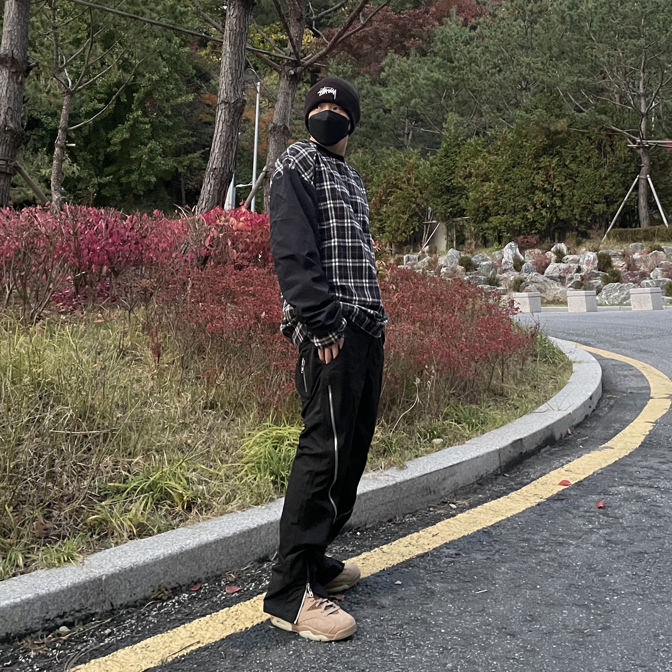 Jordan 6 x Travis Scott Retro SP British Khaki, Nike x Stussy Cuff Beanie Black 착용 스타일 - 1
