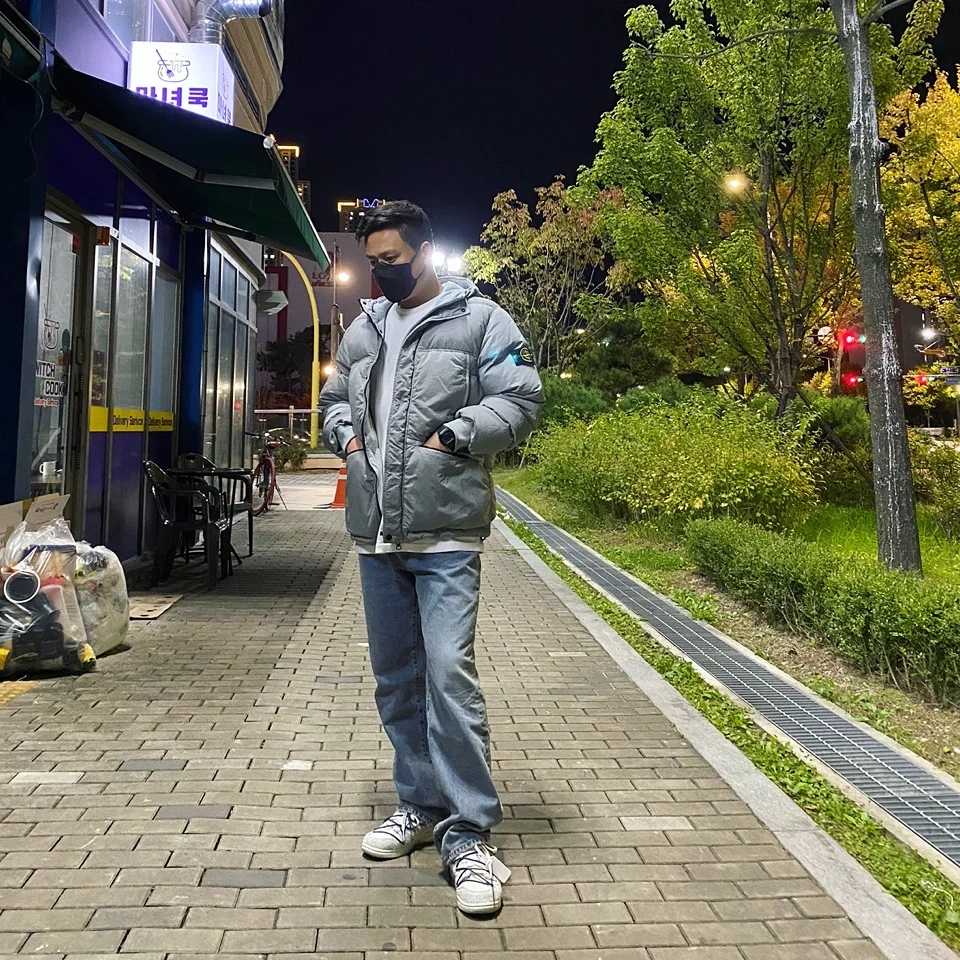 Stone Island 44508 Nylon Metal Down-TC Jacket Light Grey - 21FW, Nike x Off-White Dunk Low The 50 - Lot 18 착용 스타일