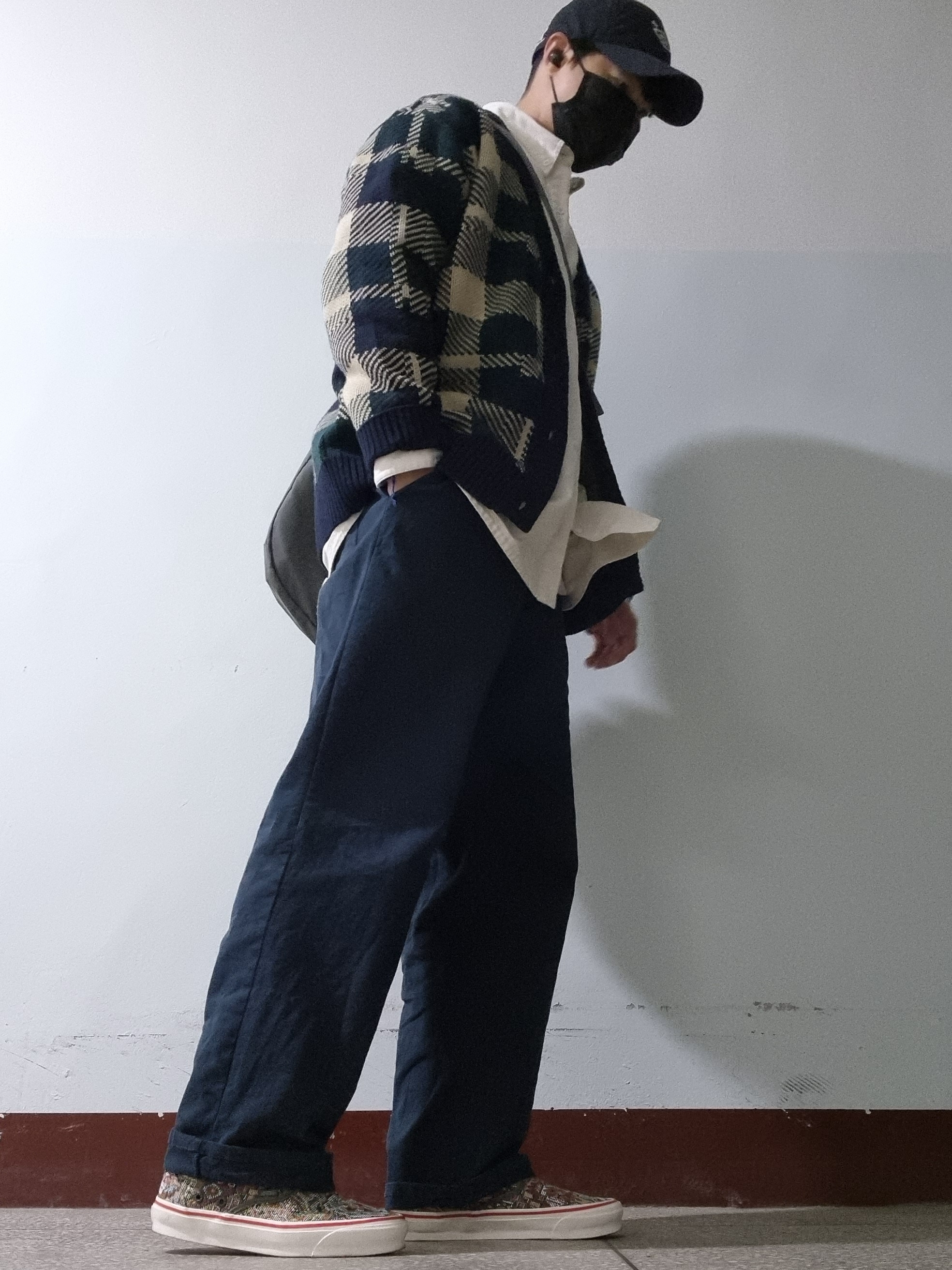 Vans Vault x Nigel Cabourn OG Classic Slip-On LX Carpet Green Mix 착용 스타일