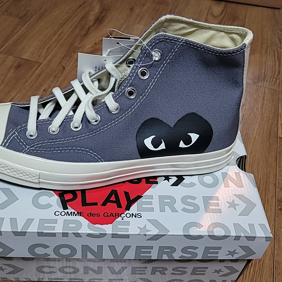 Converse x Play Comme des Garcons Chuck 70 Hi Steel Gray 착용 스타일 - 1