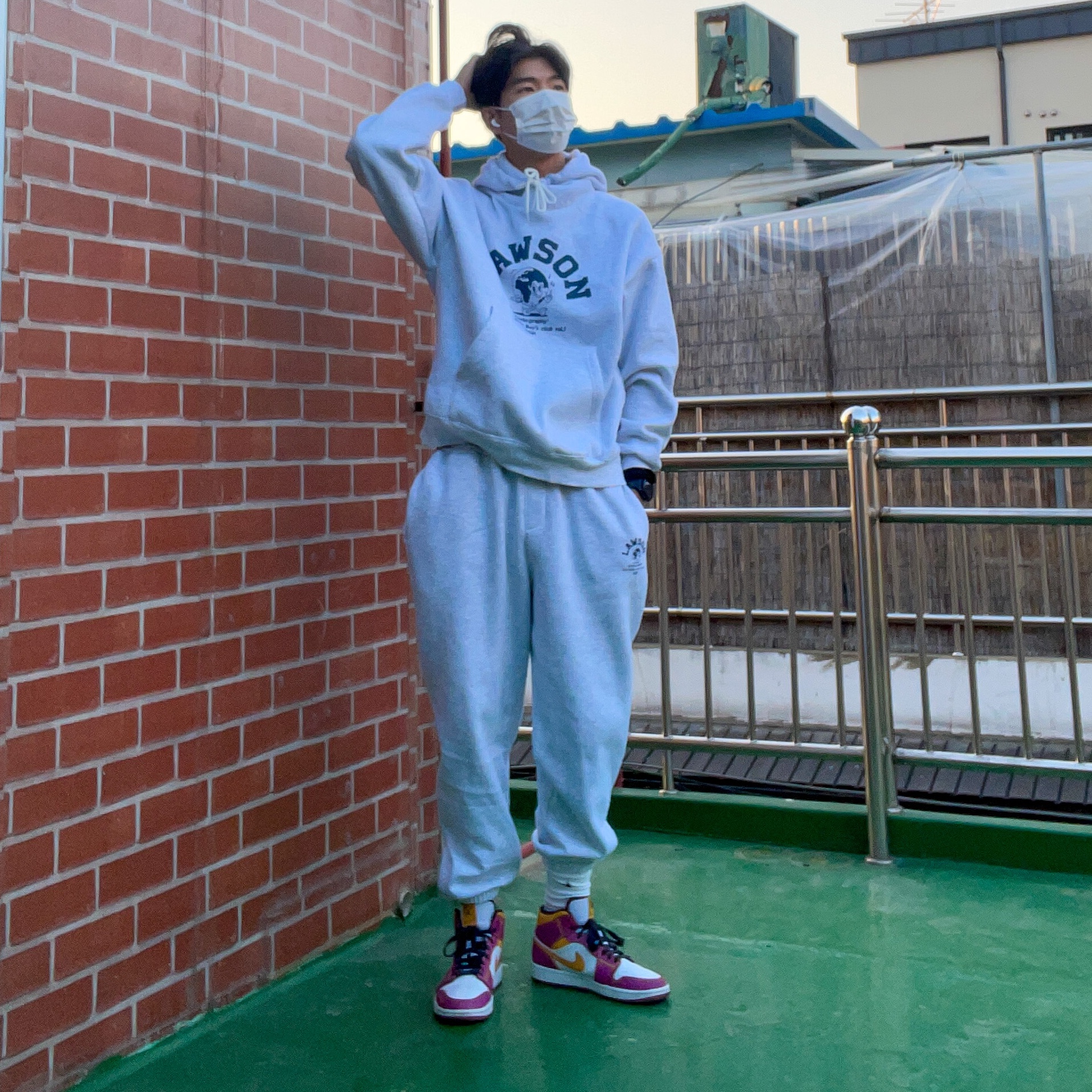 Jordan 1 Mid DOD Familia 착용 스타일