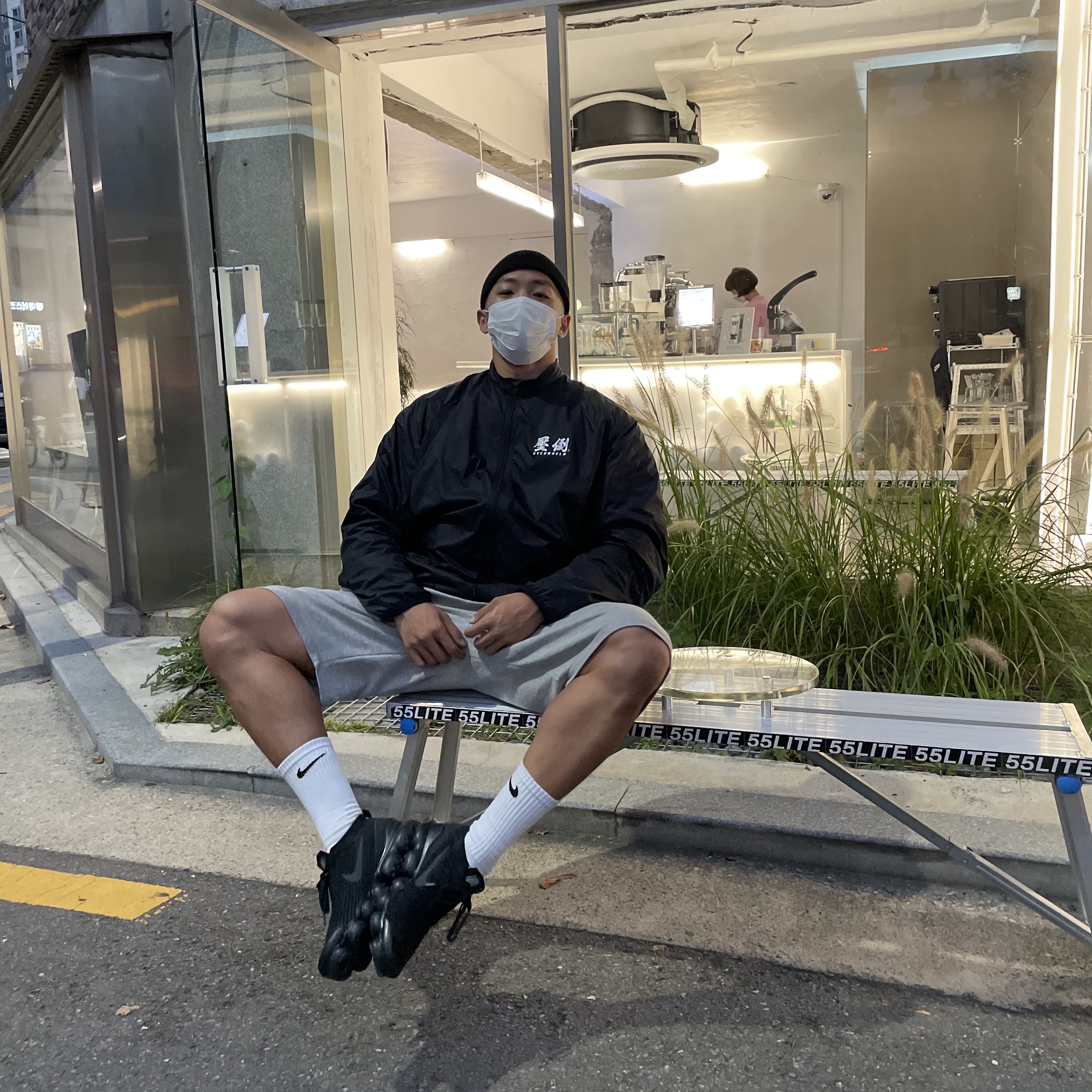 Nike Air VaporMax Flyknit 3.0 Triple Black 착용 스타일