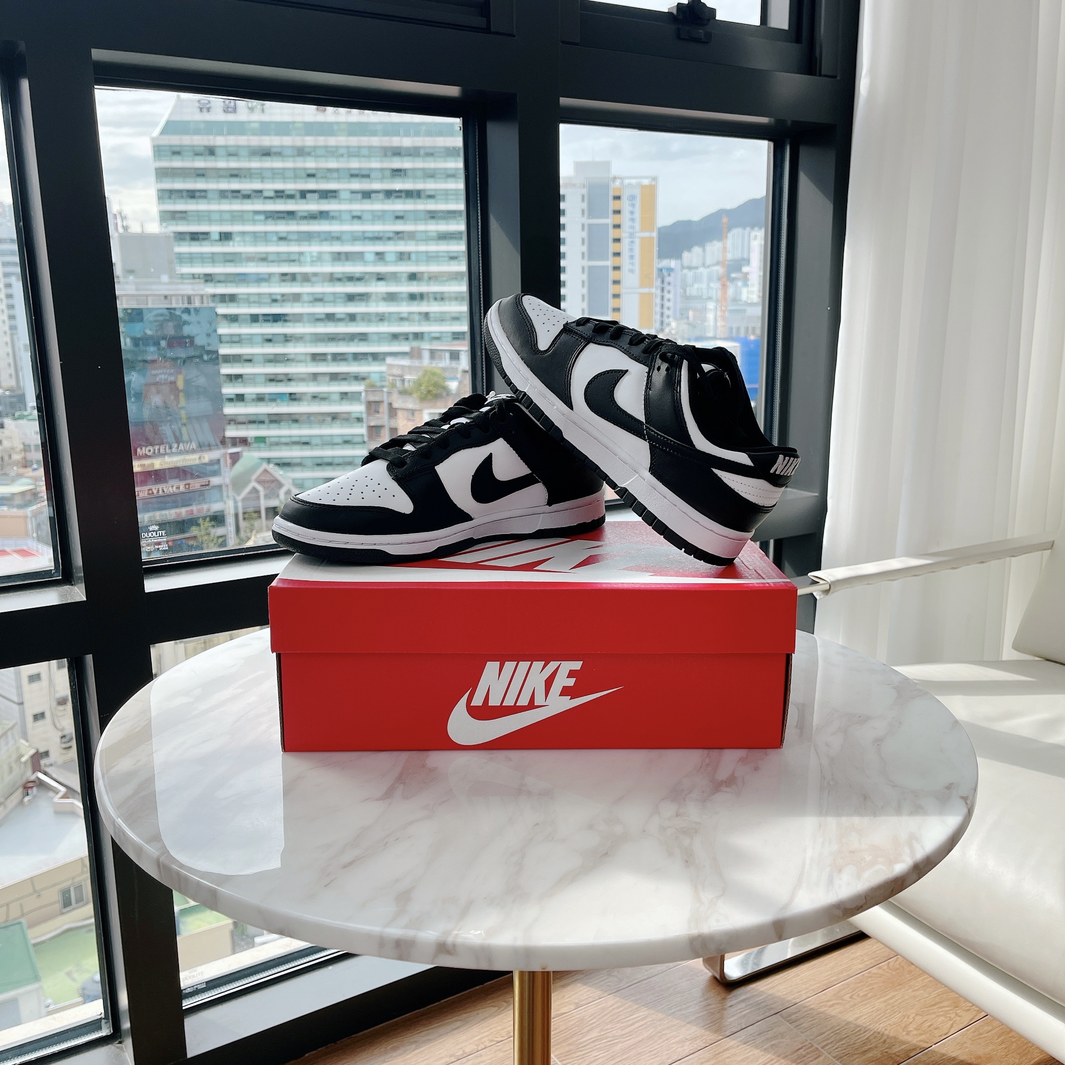 Nike Dunk Low Retro Black 착용 스타일 - 1