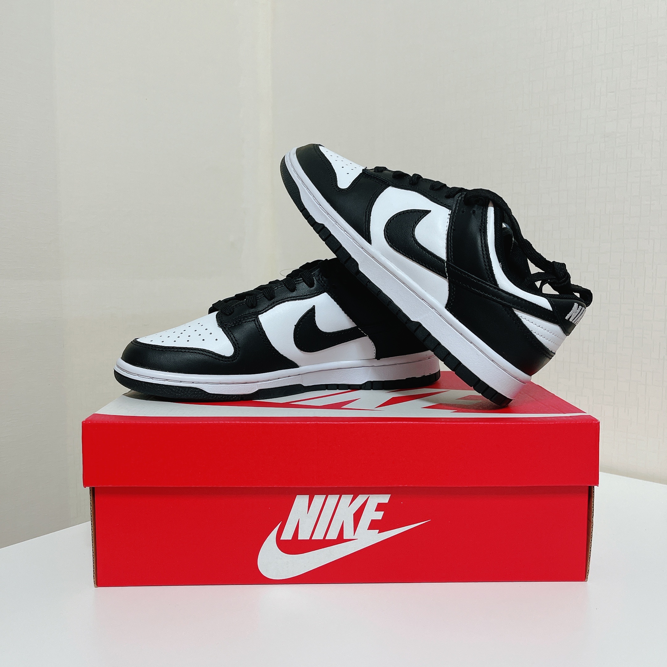 Nike Dunk Low Retro Black 착용 스타일 - 3