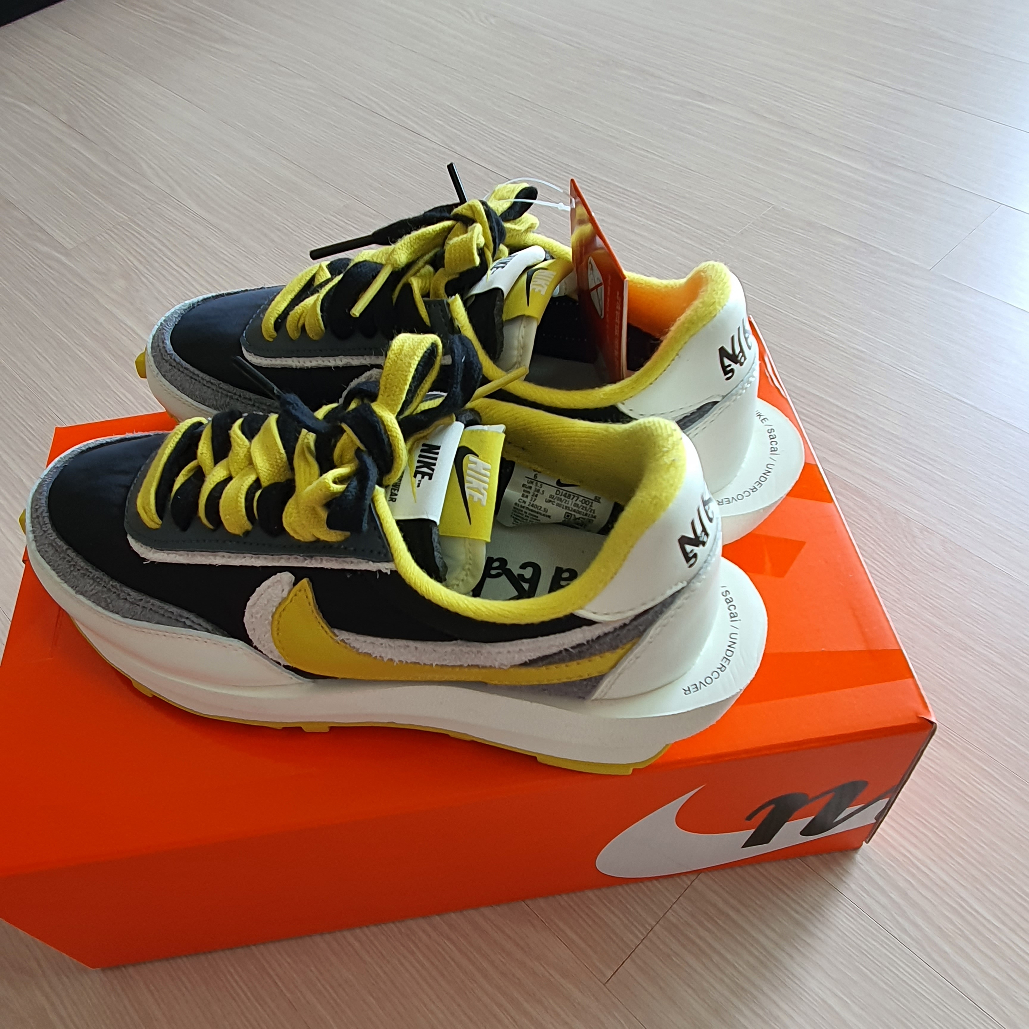 Nike x Sacai x Undercover LDWaffle Black Bright Citron 착용 스타일 - 3