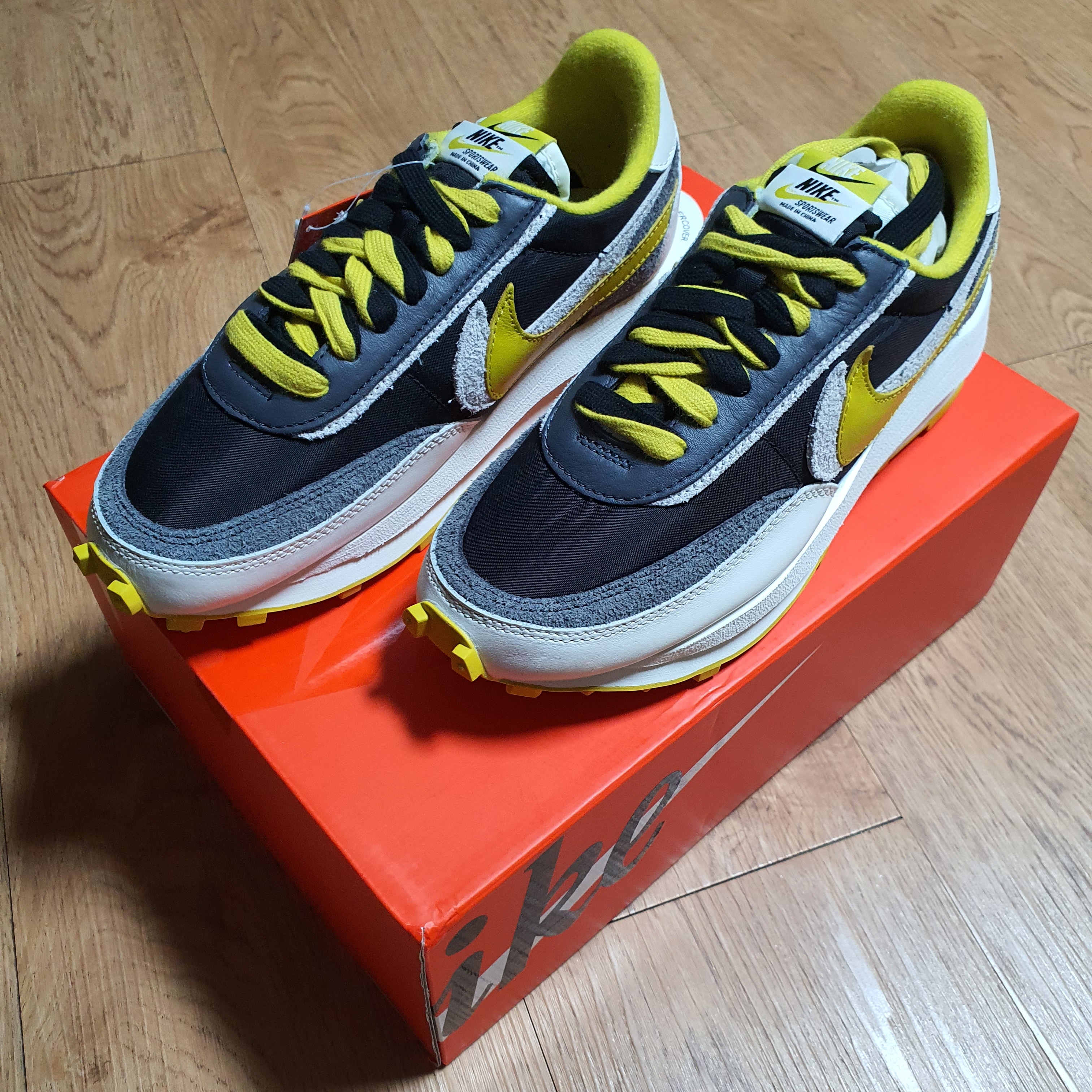 Nike x Sacai x Undercover LDWaffle Black Bright Citron 착용 스타일 - 1