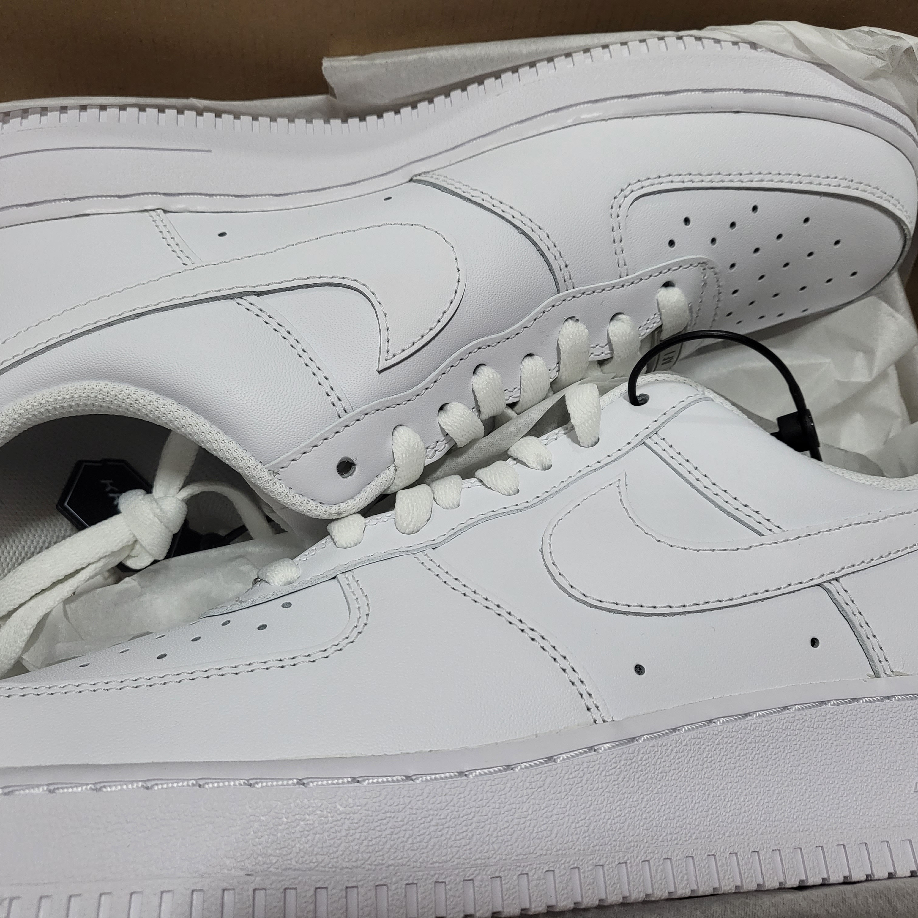 Nike Air Force 1 '07 Low White 착용 스타일 - 1
