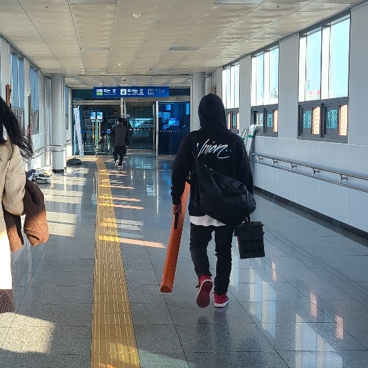 Jordan x Union Flying High Hooded Sweatshirt Black, Jordan 1 Mid Bred Banned 2020 착용 스타일 - 2