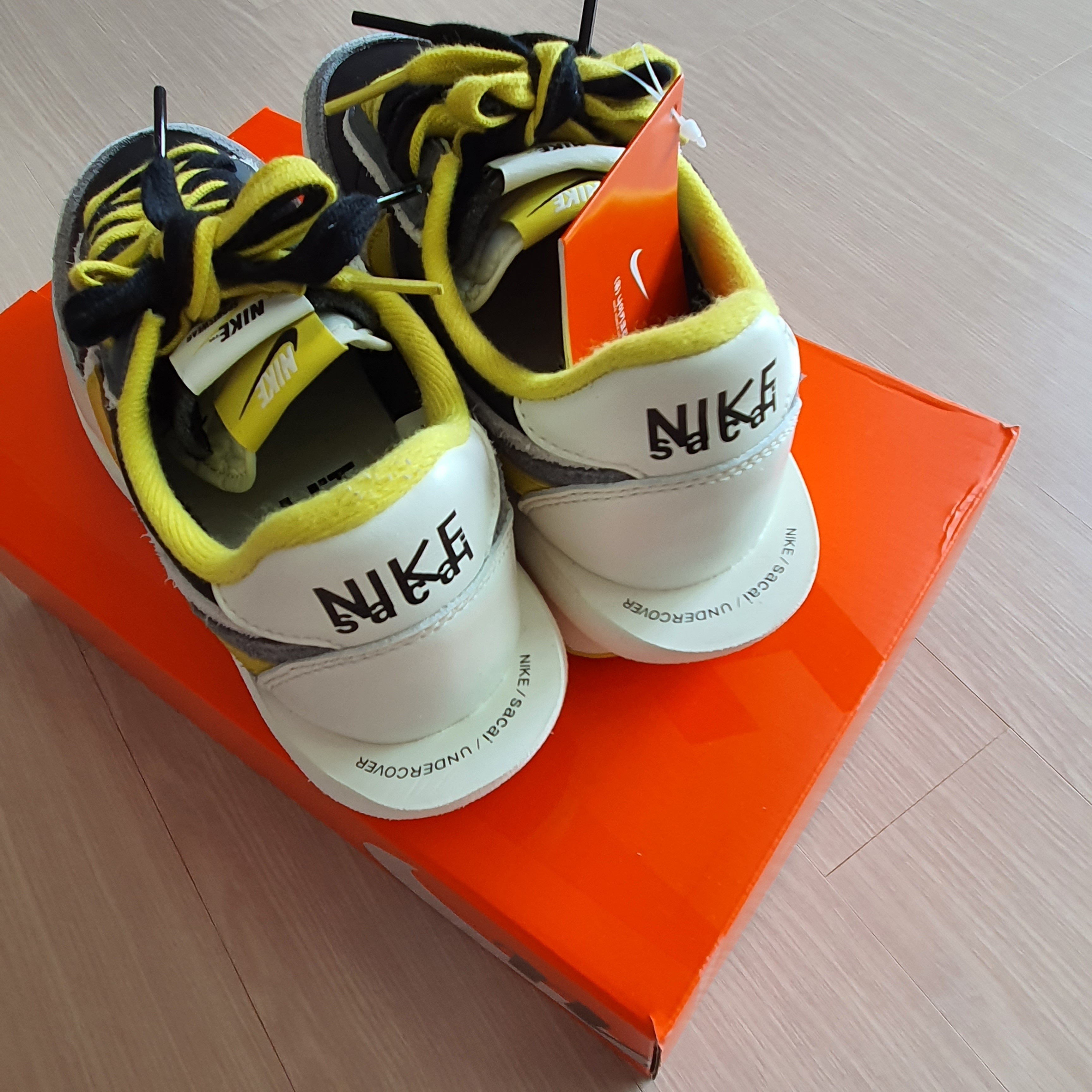 Nike x Sacai x Undercover LDWaffle Black Bright Citron 착용 스타일 - 4