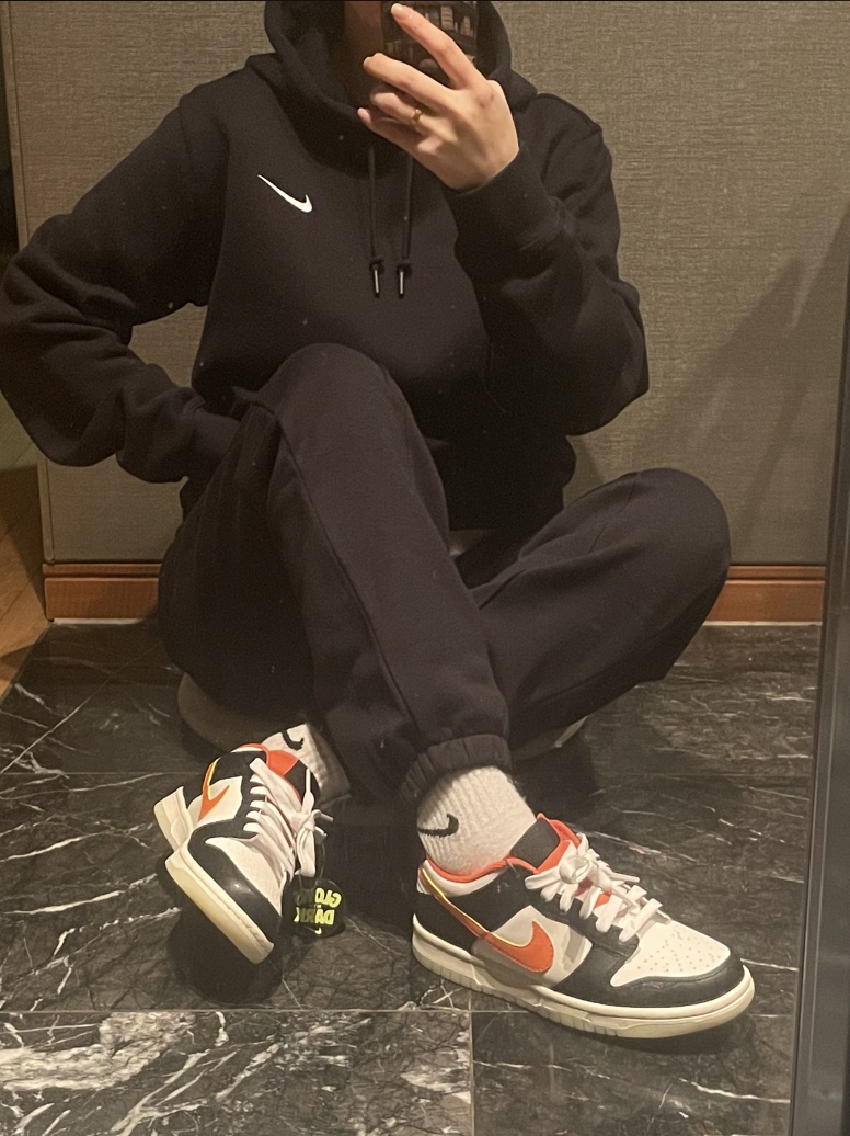 Nike Dunk Low Retro PRM Halloween, (GS) Nike Dunk Low PRM Halloween 착용 스타일 - 1
