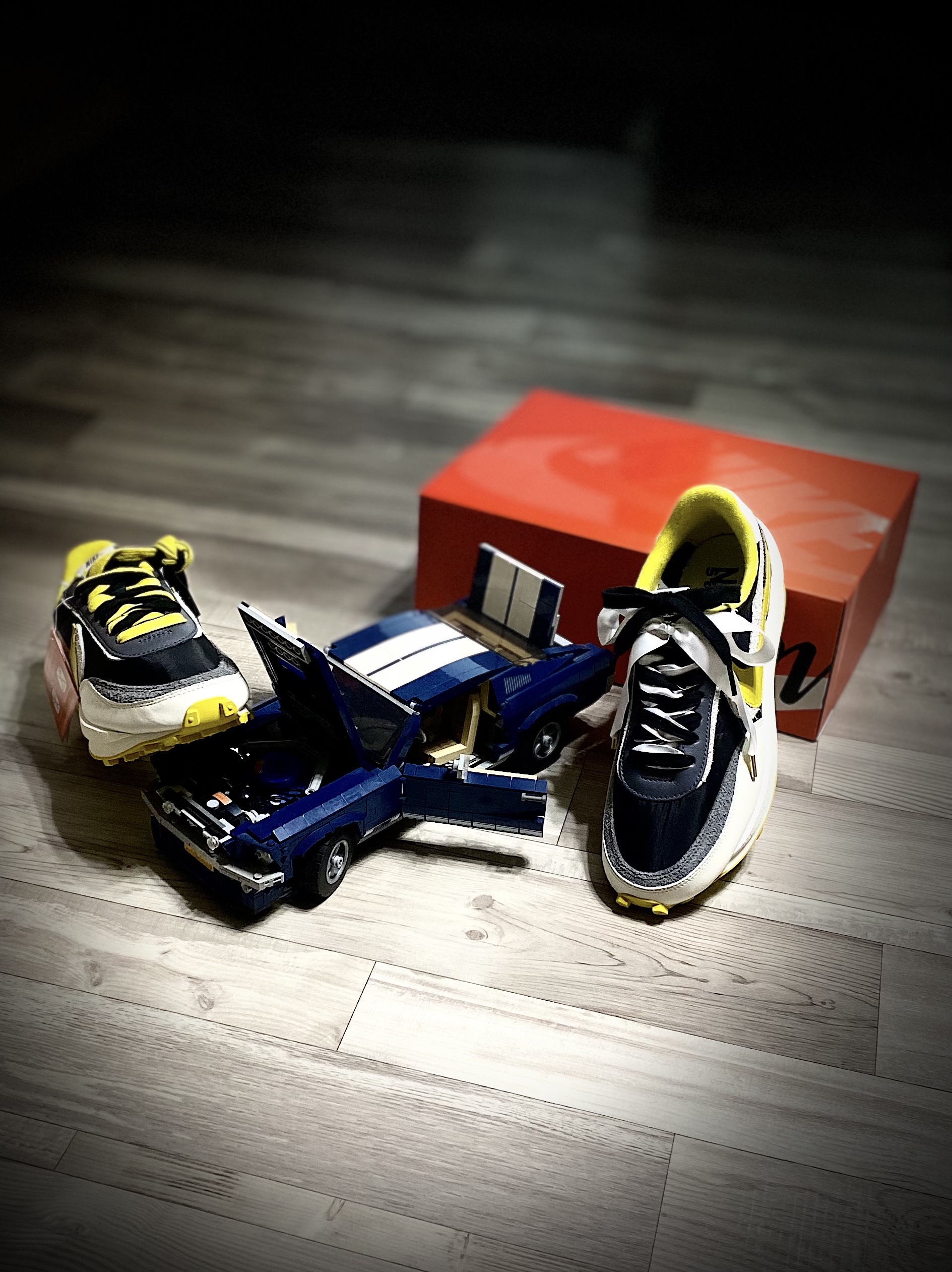 Lego Ford Mustang, Nike x Sacai x Undercover LDWaffle Black Bright Citron 착용 스타일 - 1