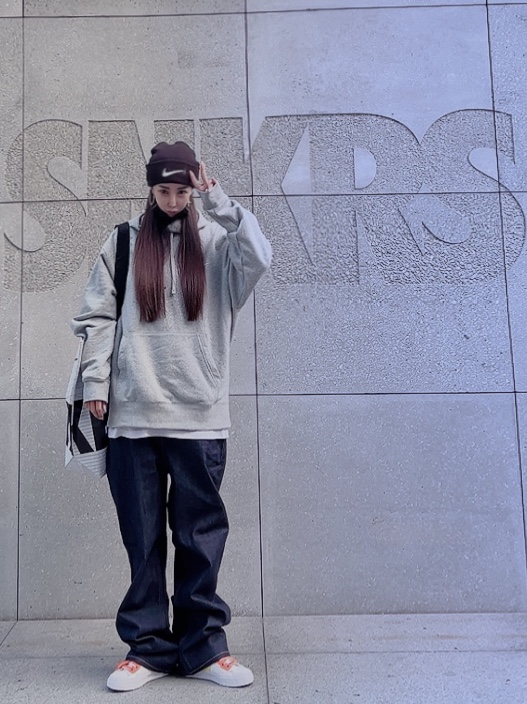 Nike x Sacai Blazer Low Magma Orange, Nike x Stussy Cuff Beanie Black 착용 스타일 - 1