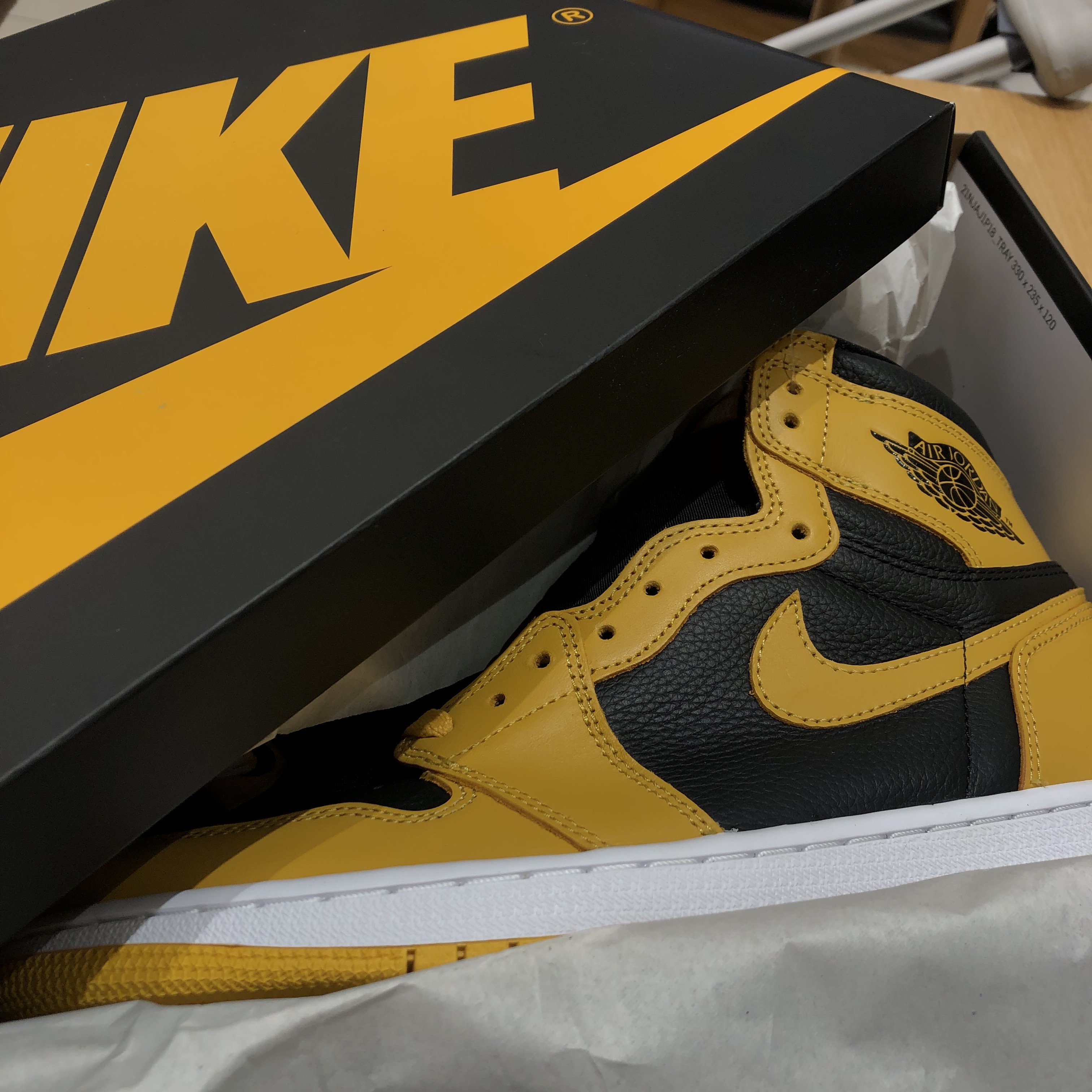 Jordan 1 Retro High OG Pollen, (GS) Jordan 1 Retro High OG Pollen 착용 스타일 - 1