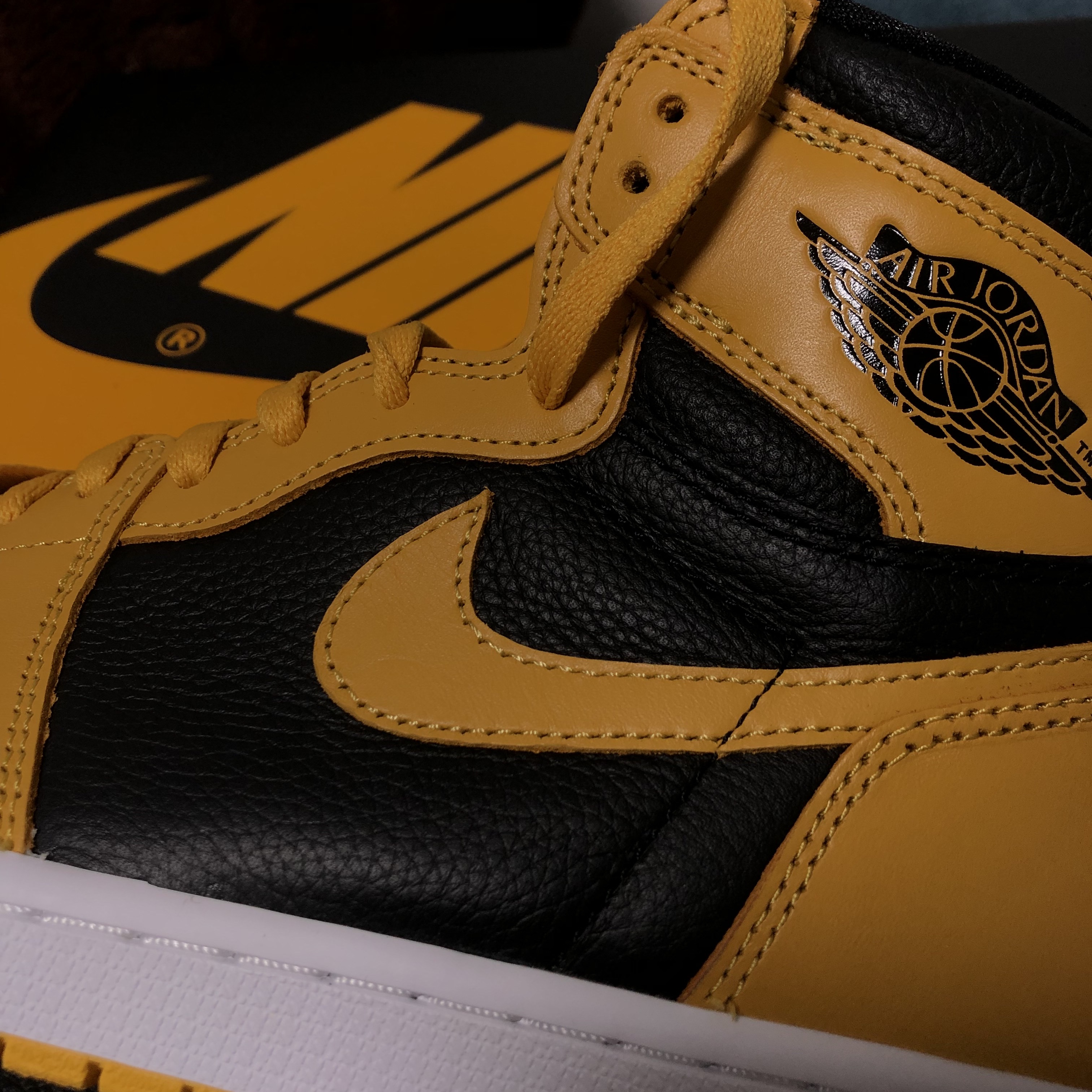 Jordan 1 Retro High OG Pollen, (GS) Jordan 1 Retro High OG Pollen 착용 스타일 - 3