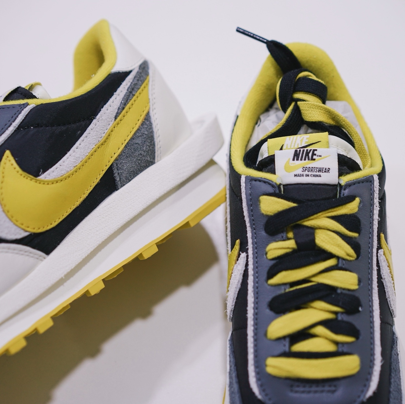 Nike x Sacai x Undercover LDWaffle Black Bright Citron 착용 스타일 - 1