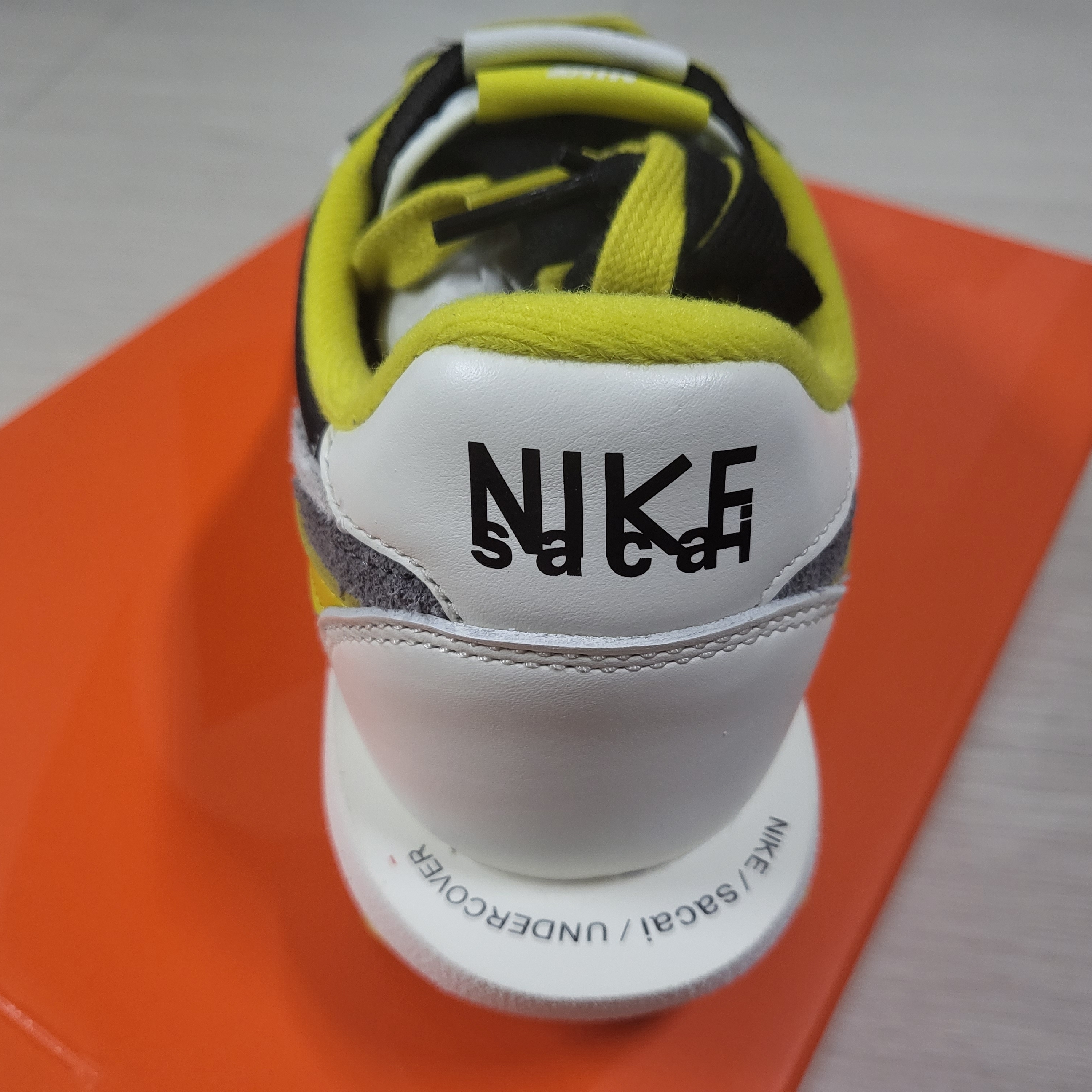 Nike x Sacai x Undercover LDWaffle Black Bright Citron 착용 스타일 - 2