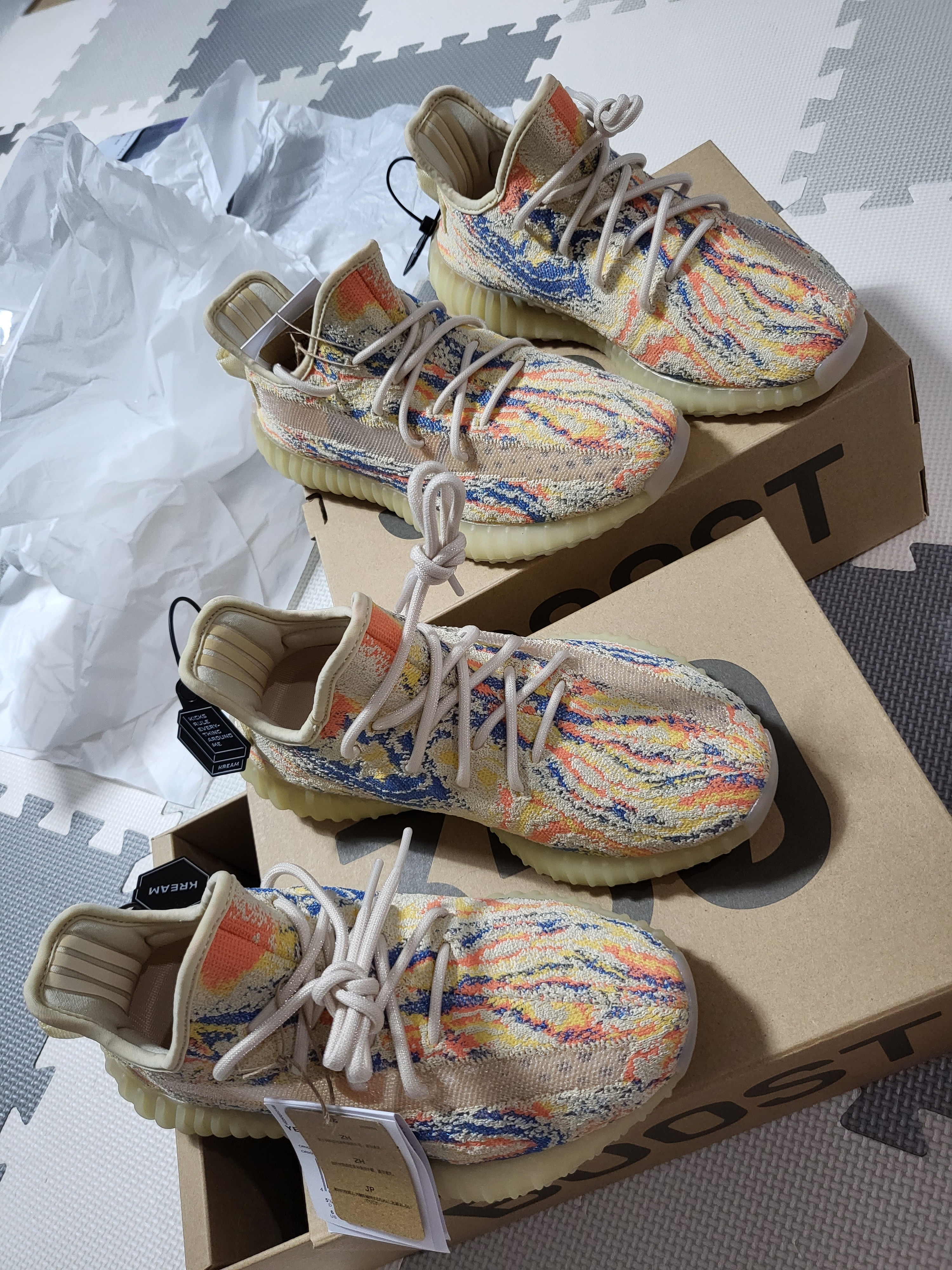 Adidas Yeezy Boost 350 V2 MX Oat 착용 스타일