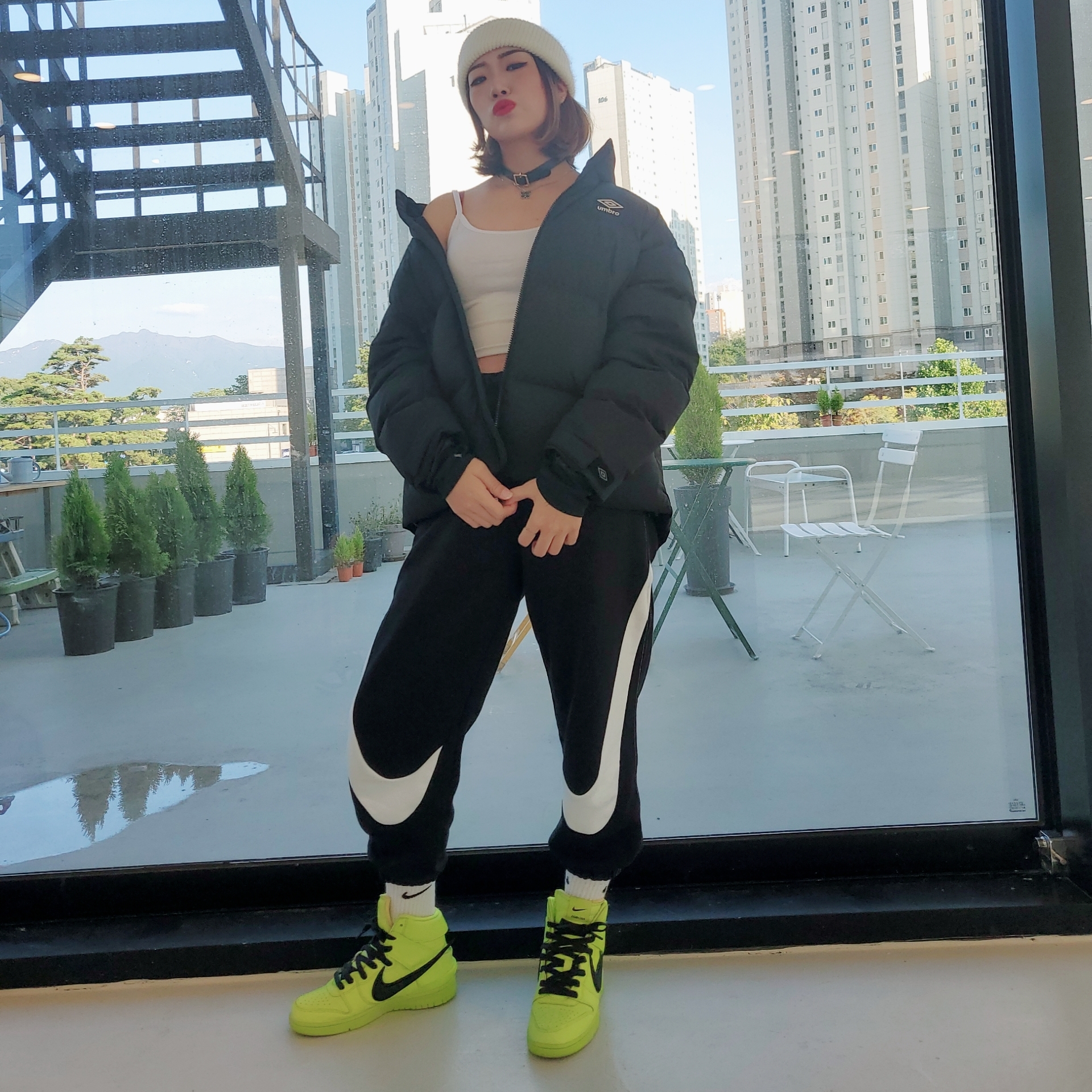 Nike x Ambush Dunk High Flash Lime 착용 스타일
