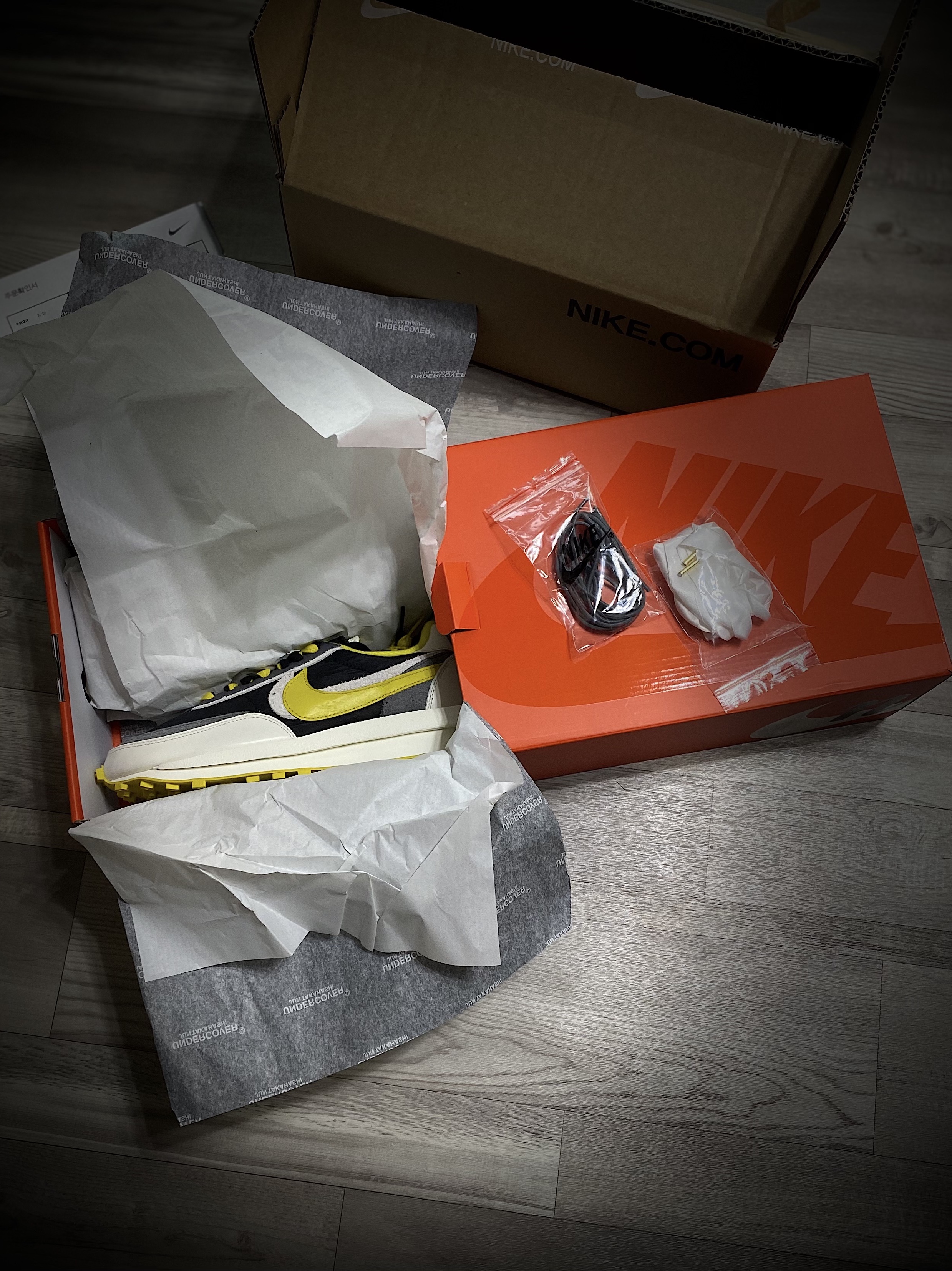 Lego Ford Mustang, Nike x Sacai x Undercover LDWaffle Black Bright Citron 착용 스타일 - 5