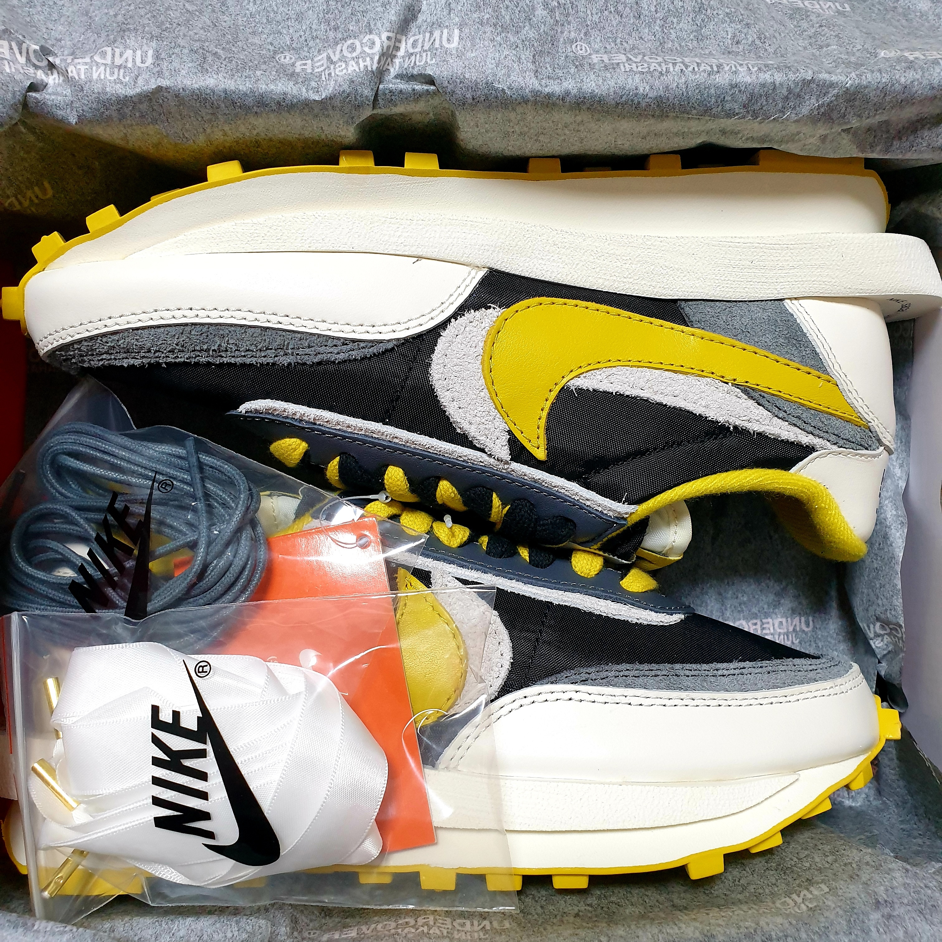 Nike x Sacai x Undercover LDWaffle Black Bright Citron 착용 스타일