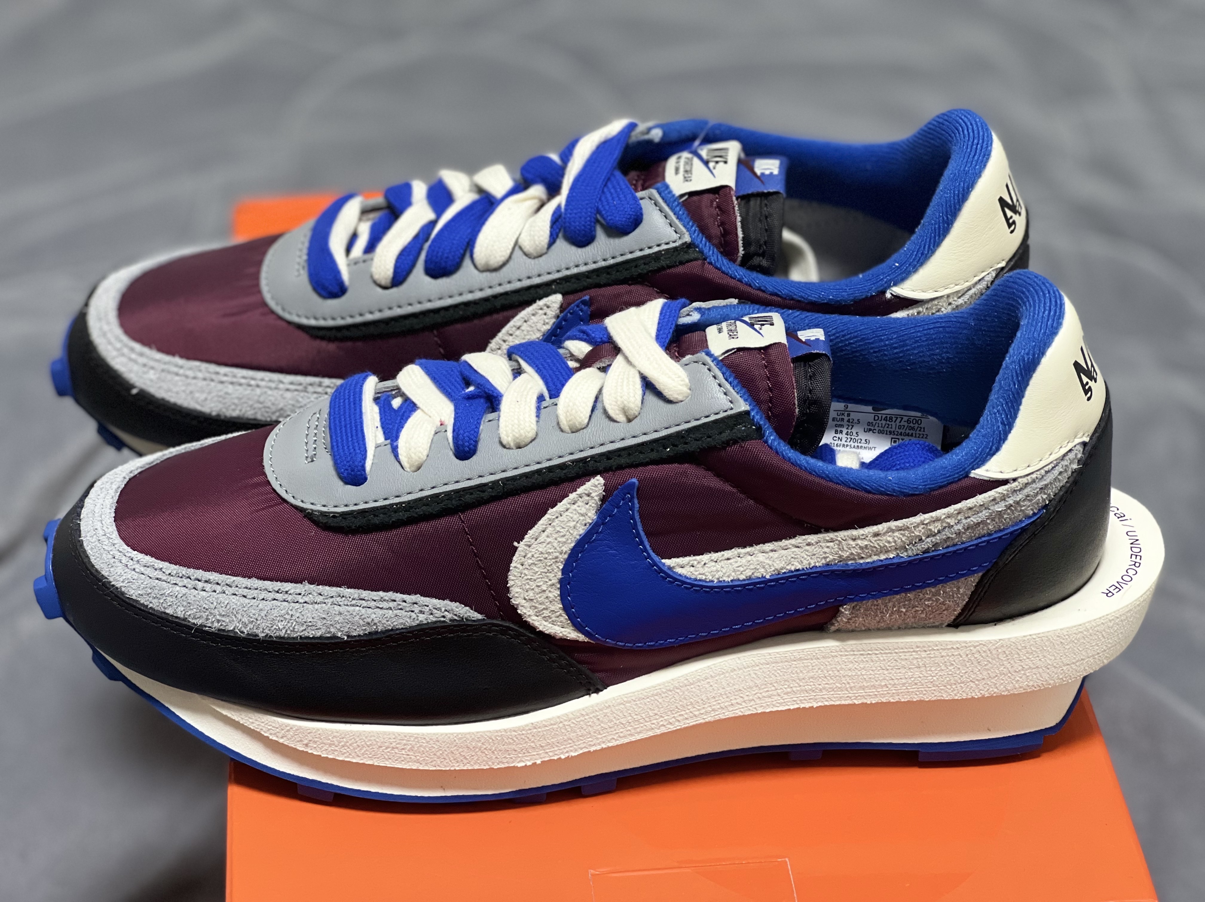 Nike x Sacai x Undercover LDWaffle Night Maroon Team Royal 착용 스타일 - 1