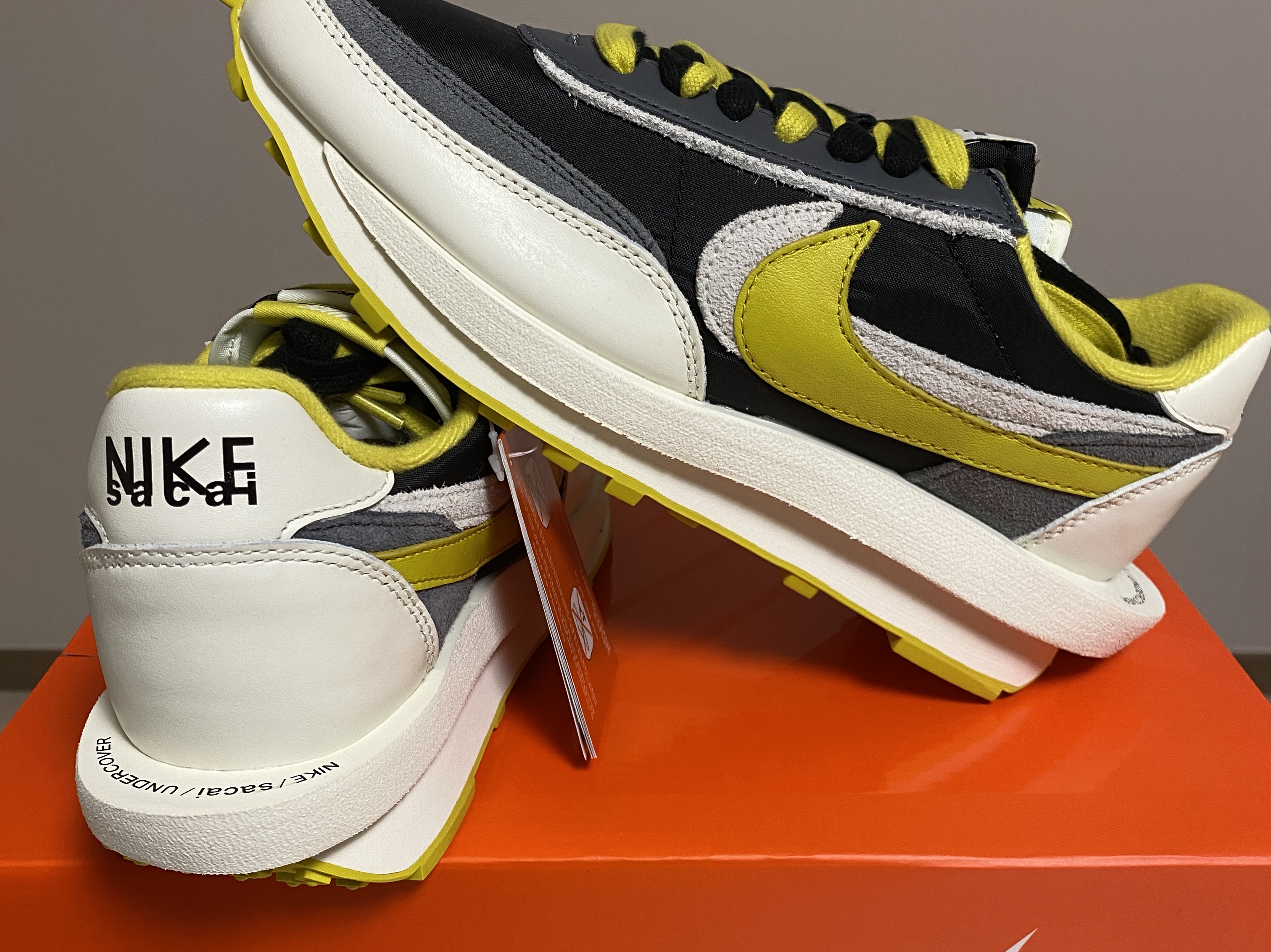 Nike x Sacai x Undercover LDWaffle Black Bright Citron 착용 스타일 - 4