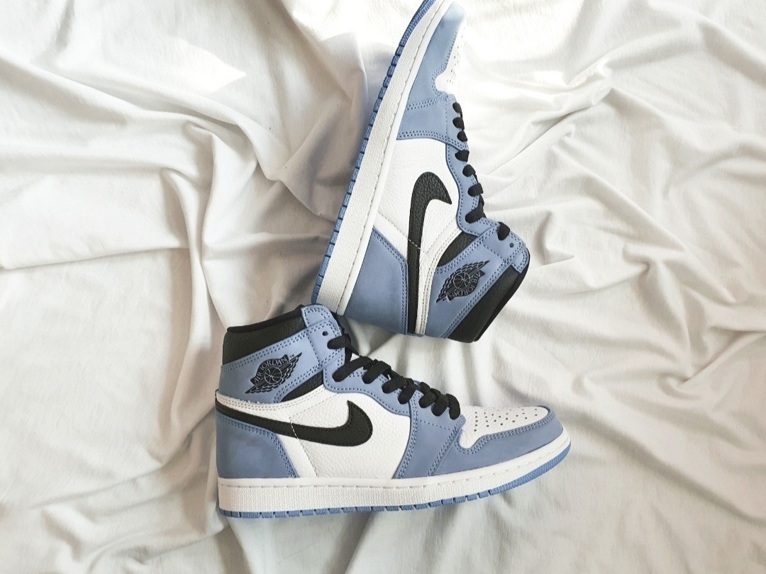 Jordan 1 Retro High OG University Blue, (GS) Jordan 1 Retro High OG University Blue 착용 스타일 - 4