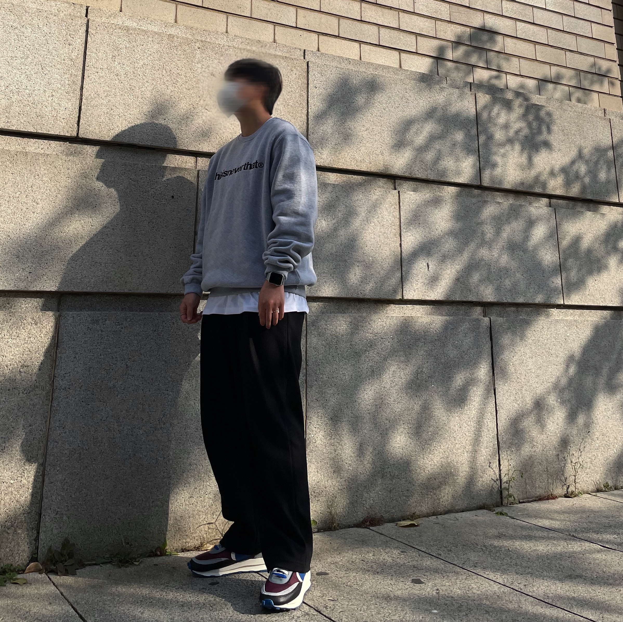 Nike x Sacai x Undercover LDWaffle Night Maroon Team Royal 착용 스타일