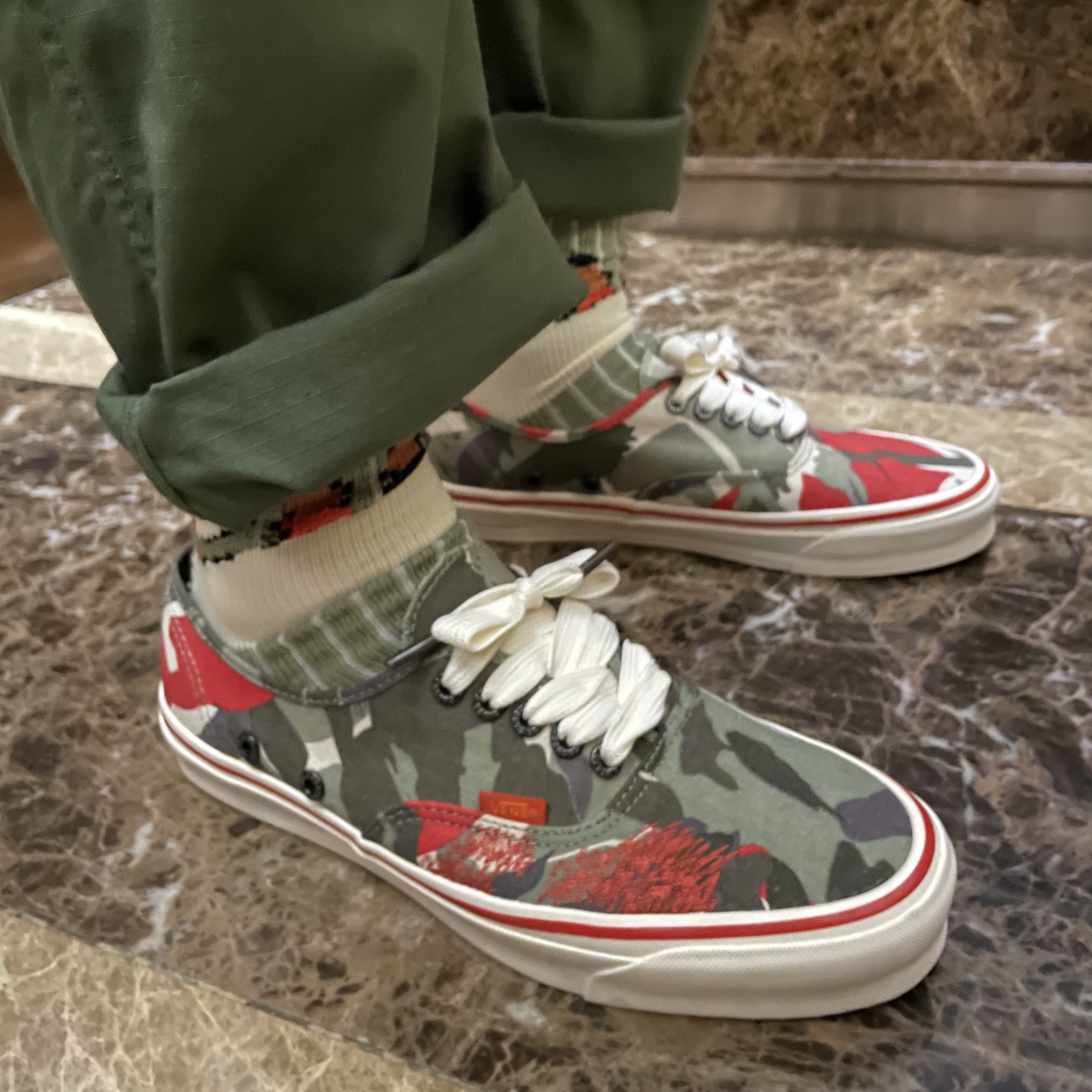Vans Vault x Nigel Cabourn OG Authentic LX Army Green Camo 착용 스타일 - 2