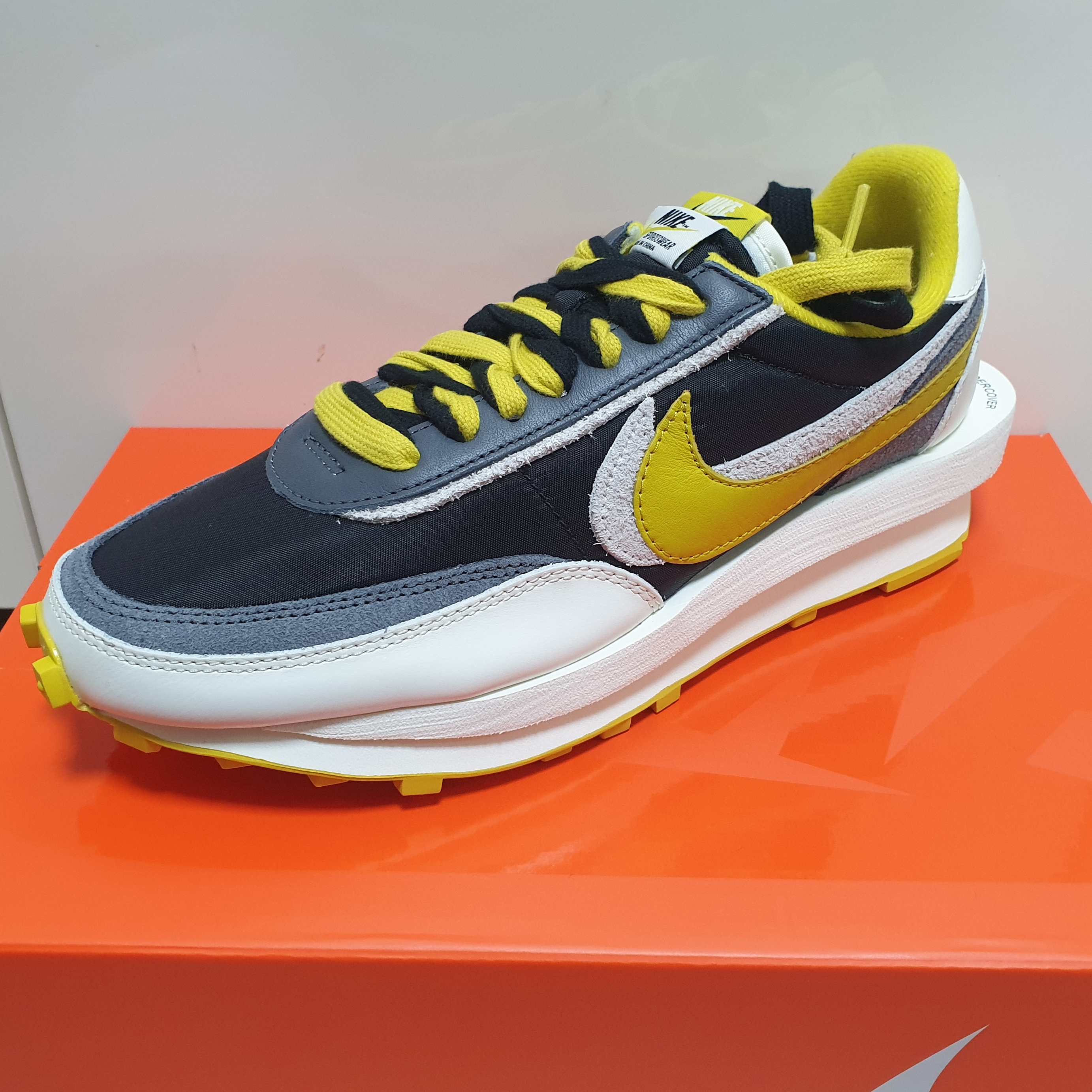 Nike x Sacai x Undercover LDWaffle Black Bright Citron 착용 스타일
